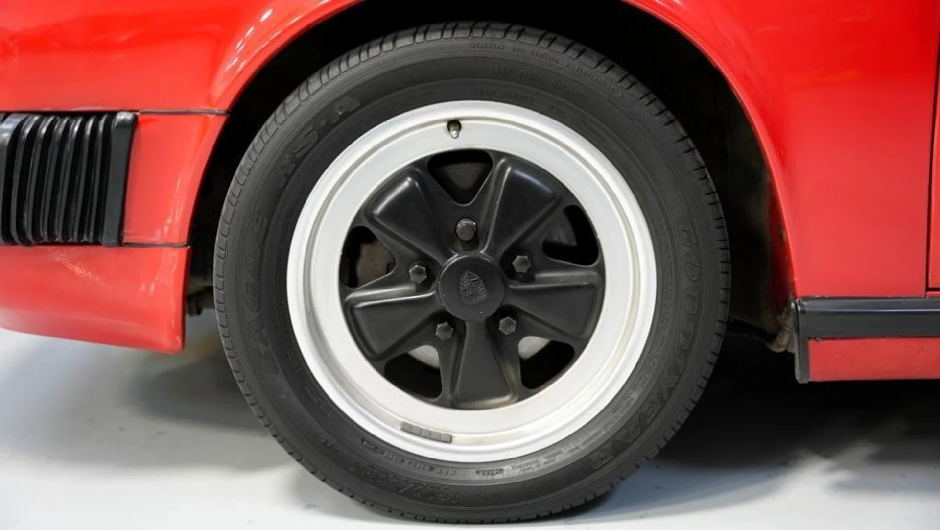 mph030_780075009_do_O_Dvp_N_Gu_Bgk_X_Nv_Lhl_Si_Mkf_FDZI_603a881b65