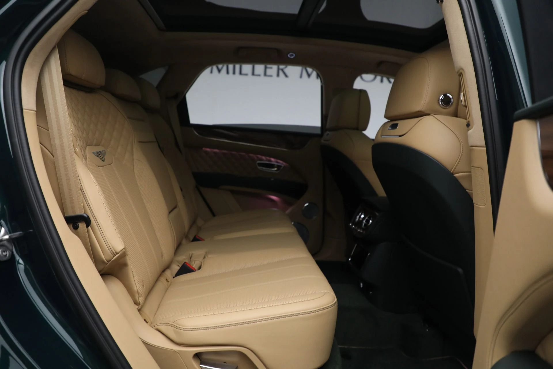 mph030_78306375_Used_2023_Bentley_Bentayga_Azure_Hybrid_787d38d10f