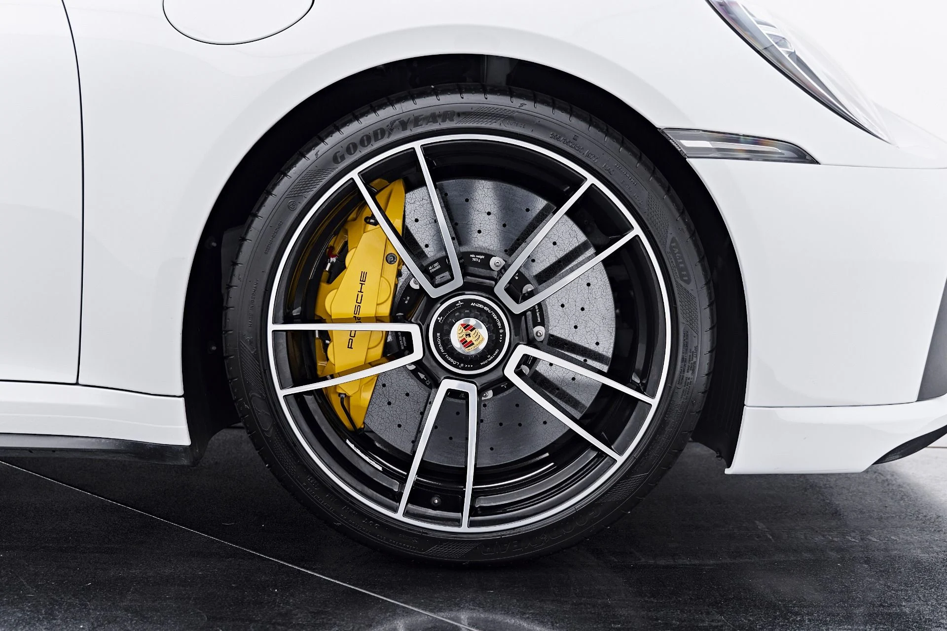 mph030_784040575_Used_2022_Porsche_911_Turbo_S_1790299737_c8cfc782da