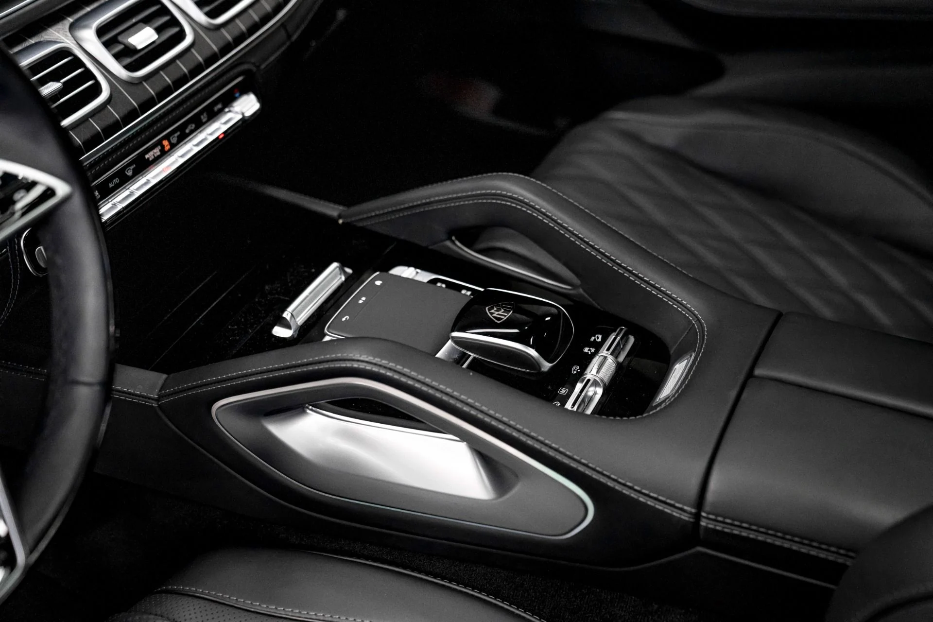 mph030_785731300_Used_2025_Mercedes_Benz_Mercedes_Maybach_GLS_600_4_MATIC_1762198901_30e15fce2c