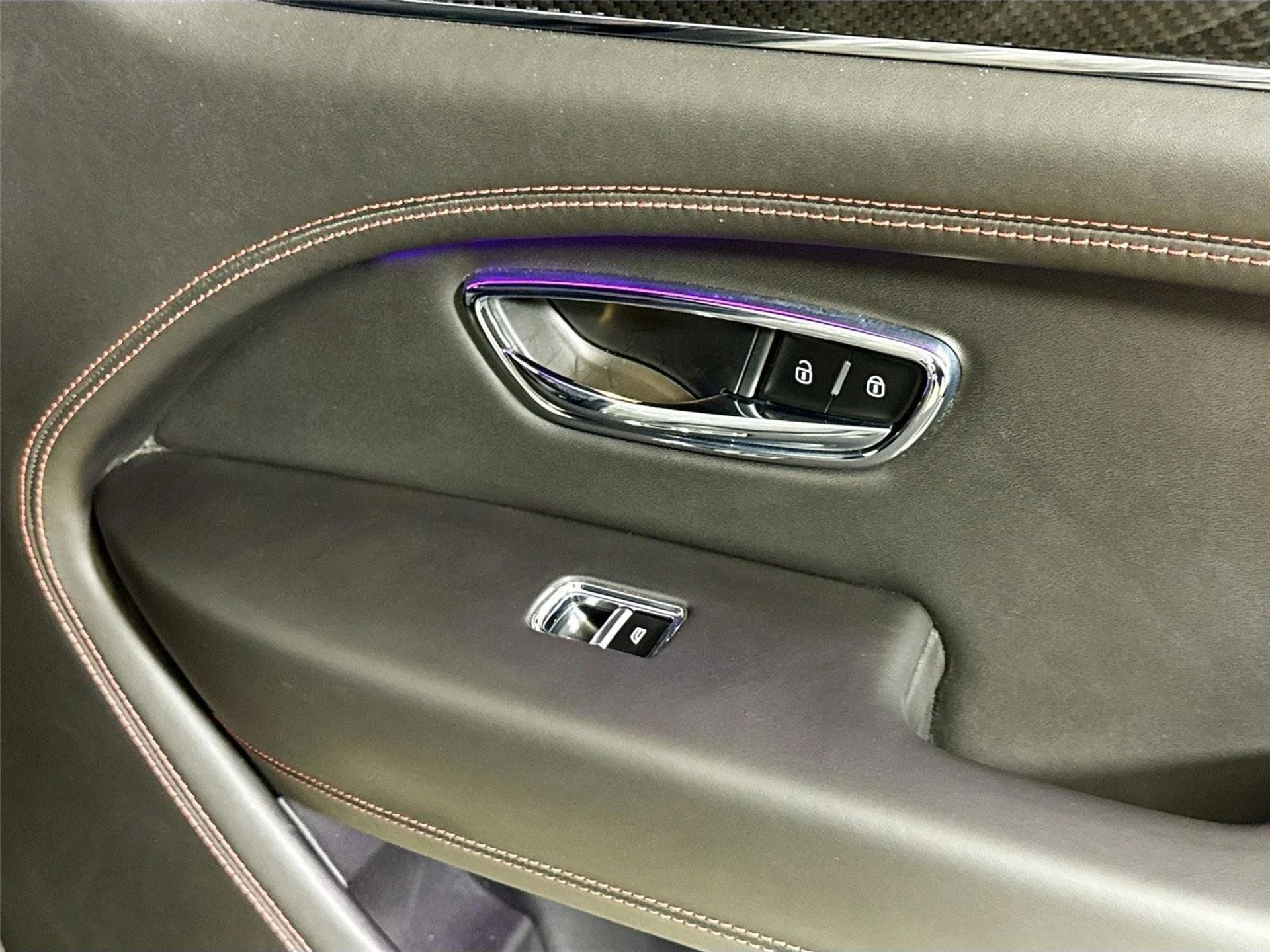 mph030_786331889_12bceaed720099b2e819adbb3daf6321_e93a130371