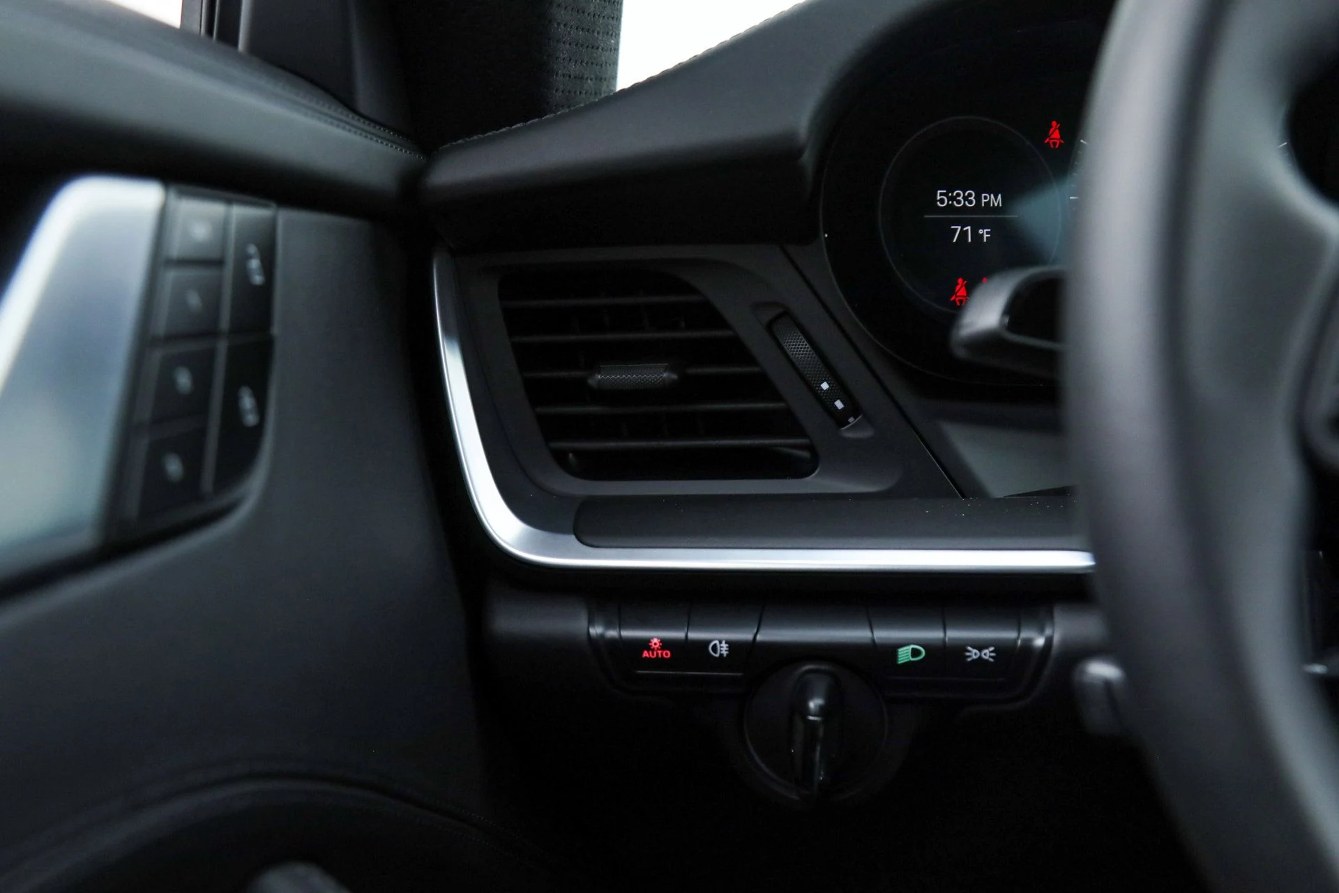 mph030_786686624_98453d8cb8382ae3cd81c5fd31bccbd9_93f51de58e