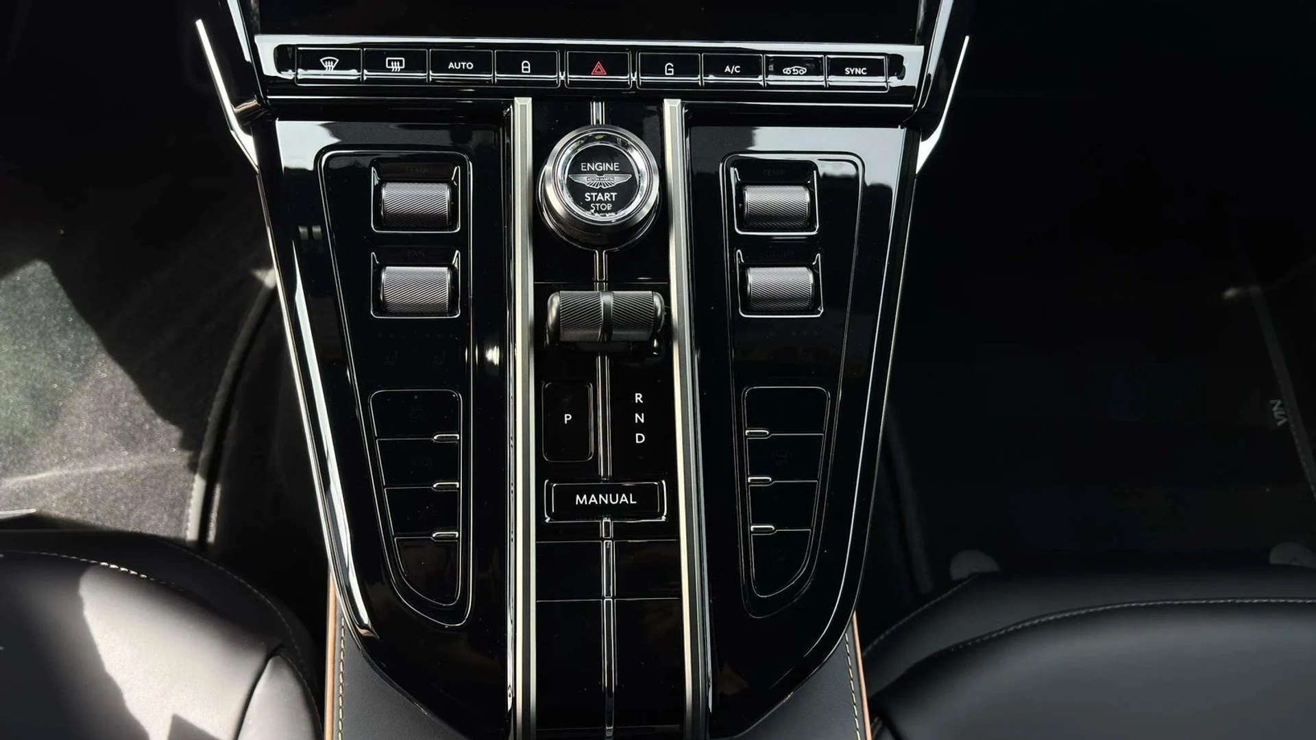 mph030_793403485_9eb31a5d_1c28_4760_9d3f_c7ed4b44c96e_89384ec39d