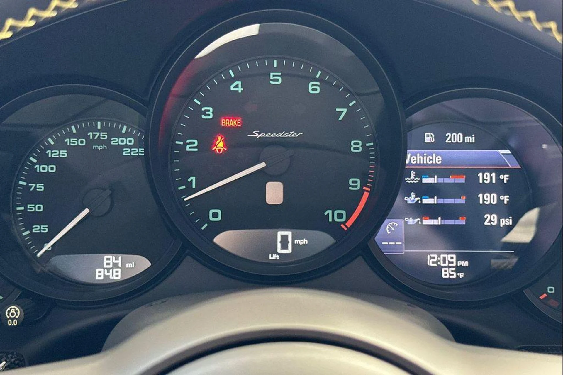 mph030_795194448_c539_Fczu_8olseis_YL_1_M_Re32_Zx_I_05afeb368f