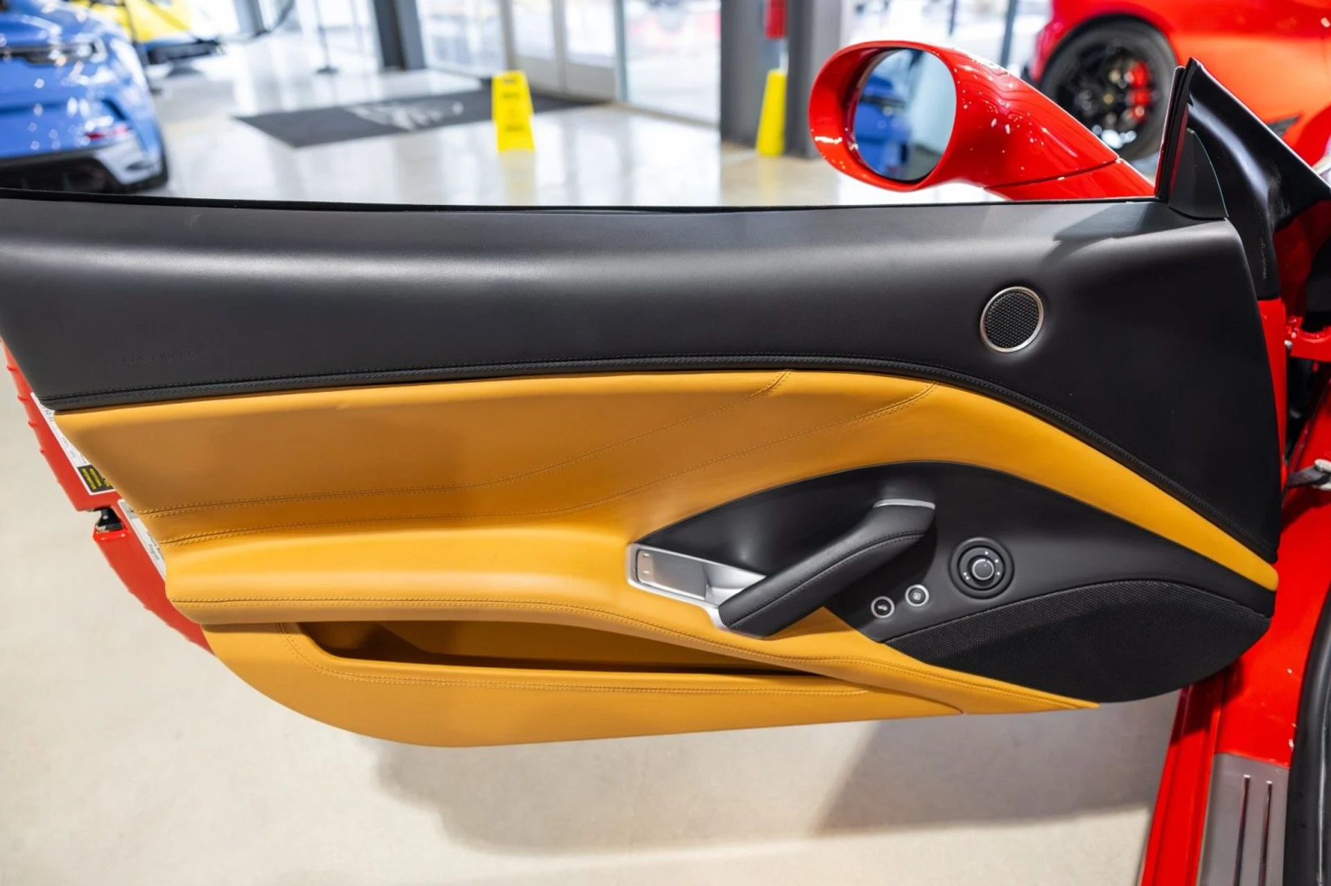 mph030_795774564_y_Q_f1154fcc3e