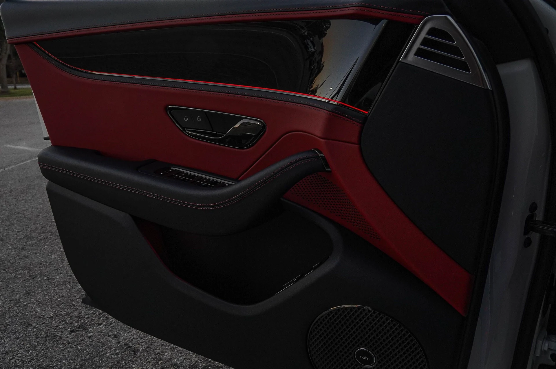 mph030_797974992_Hi_Tech_Luxury_Imports_LLC_SCBBP_6_ZG_5_TC_025490_image_30_b393b76cc5