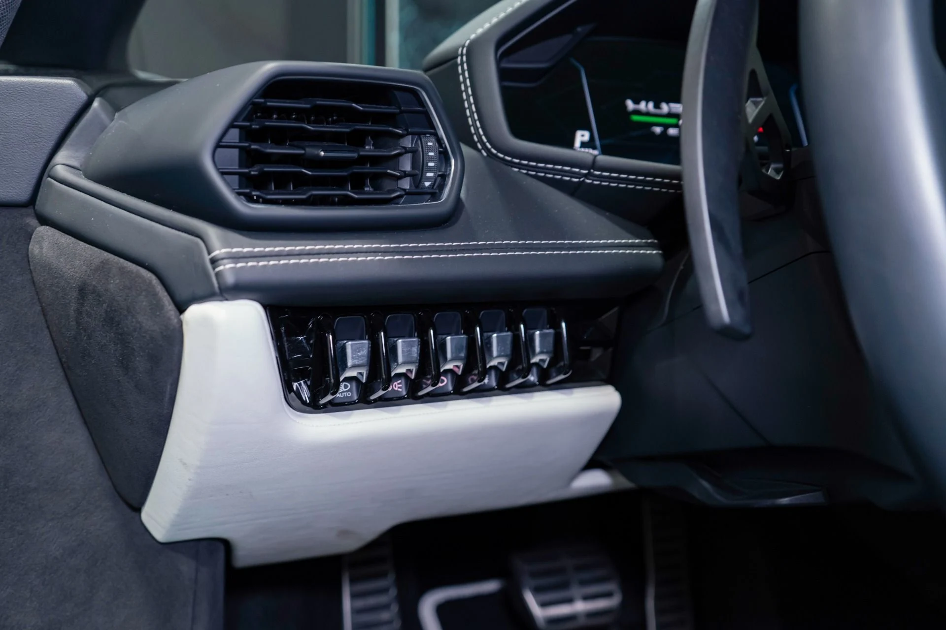 mph030_798400972_Used_2023_Lamborghini_Huracan_Tecnica_Ad_Personam_Blu_Glauco_1770773023_4e8cbf5fd9