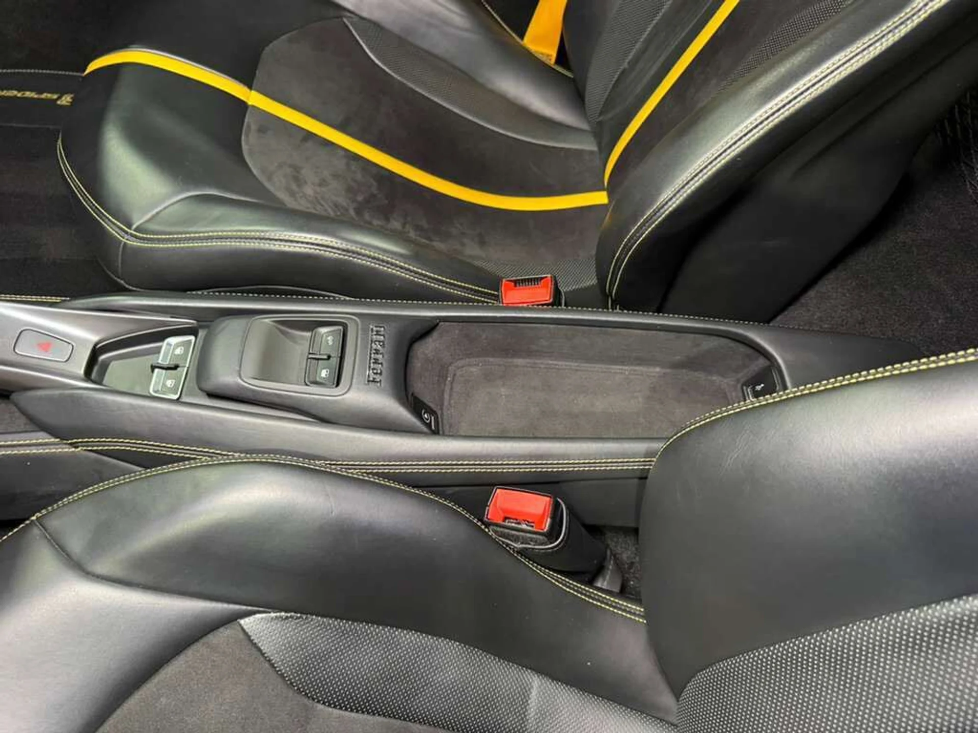 mph030_800030324_e9d7729bcb663e7c1c9e1d0f3c0b5c1d_3afa24d5a5