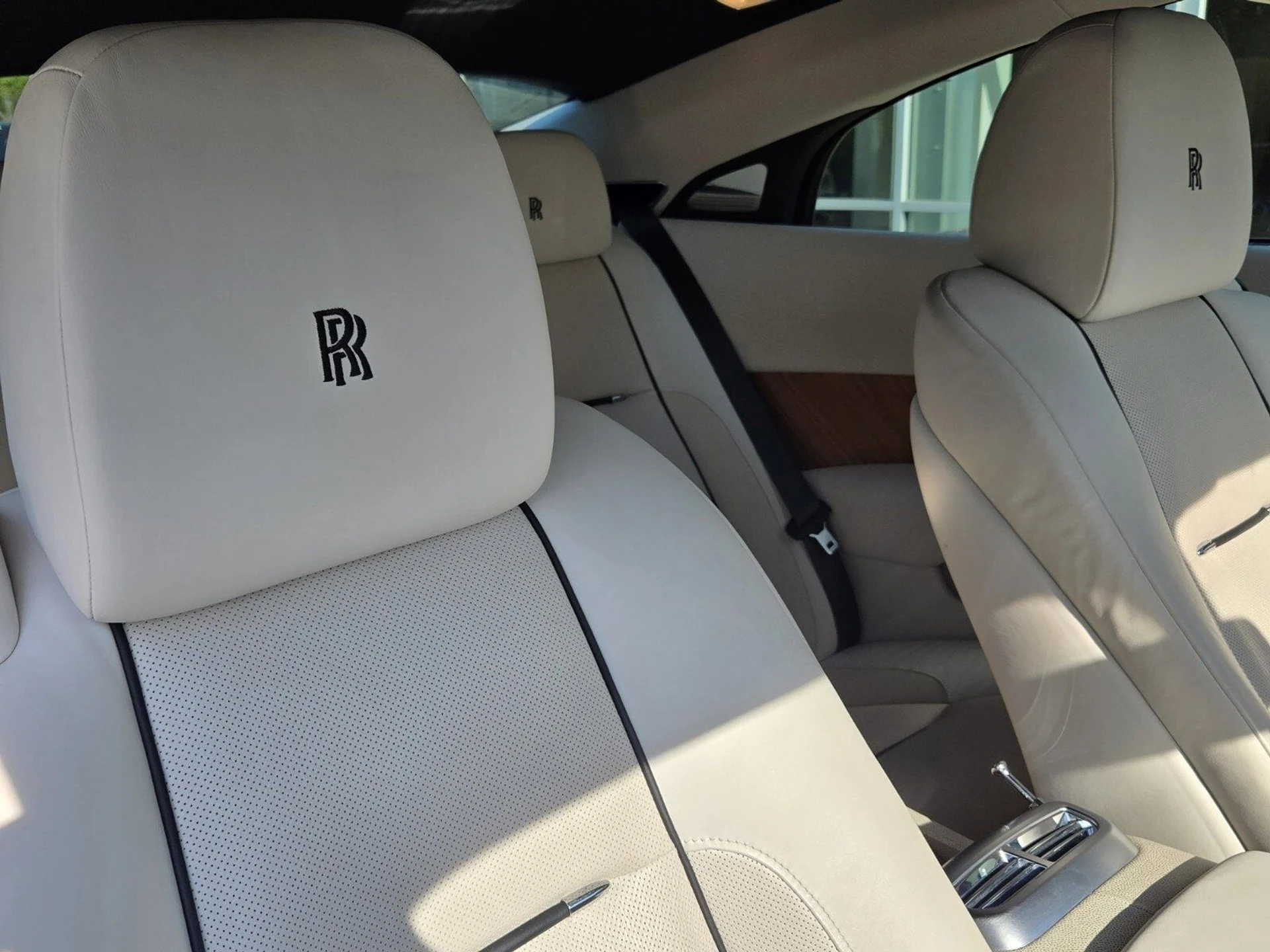 mph030_800378645_754af7d1983d6bfbc4c3d3c6278c6299x_862e51e868