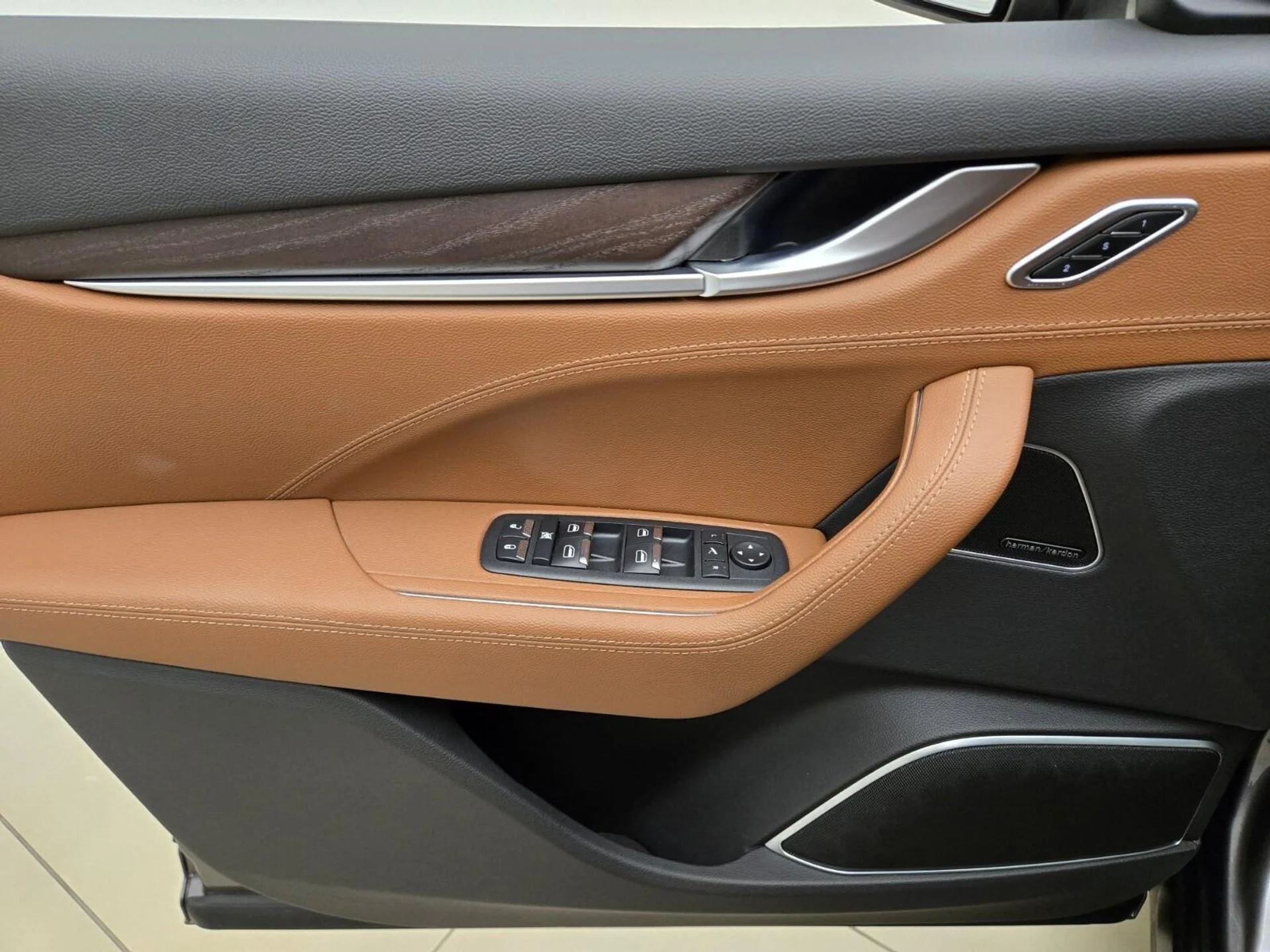 mph030_839140373_Used_2022_Maserati_Levante_GT_1768891512_6aa9f65f8b