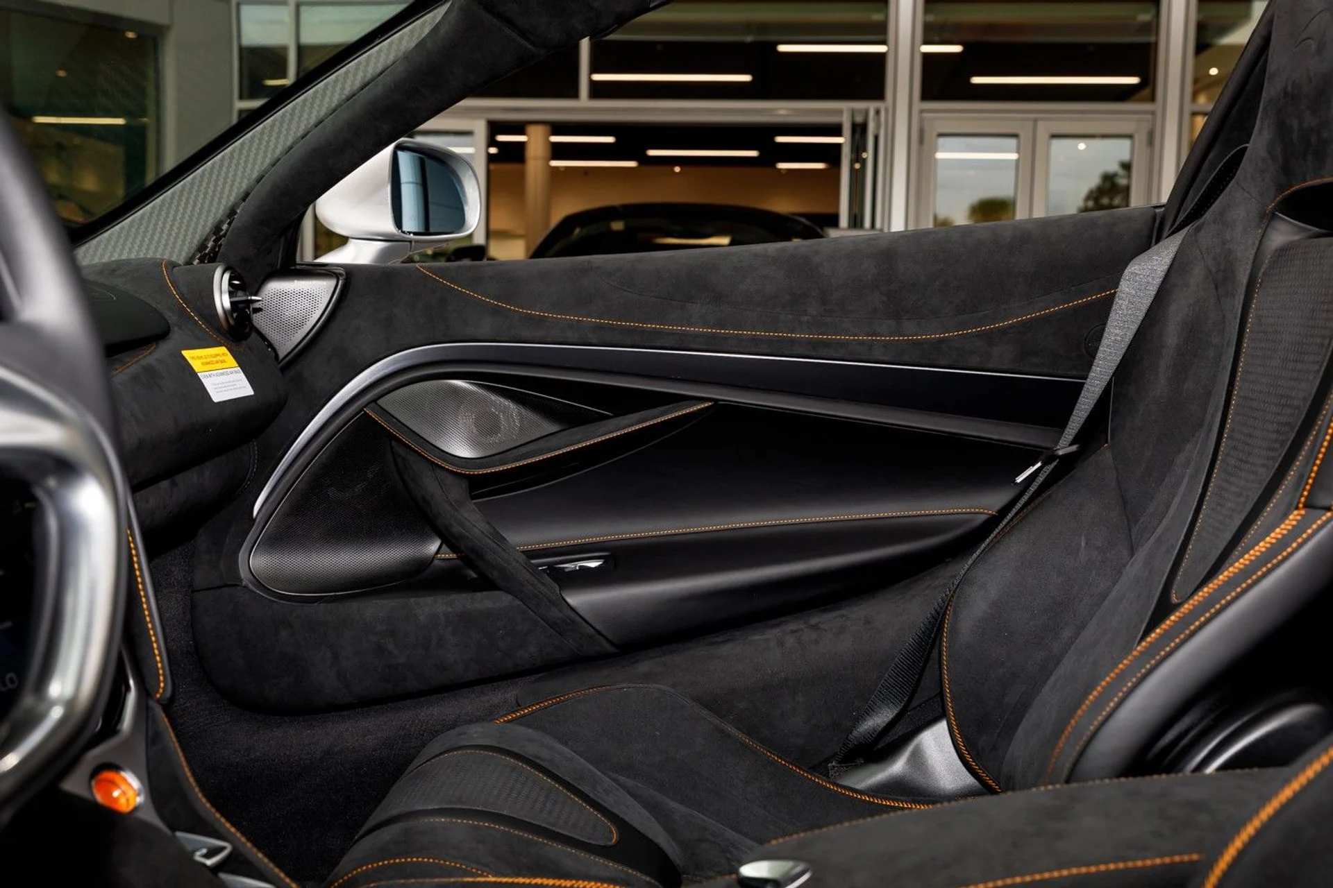 mph030_845543757_629_p31_l_18d2c7ad77