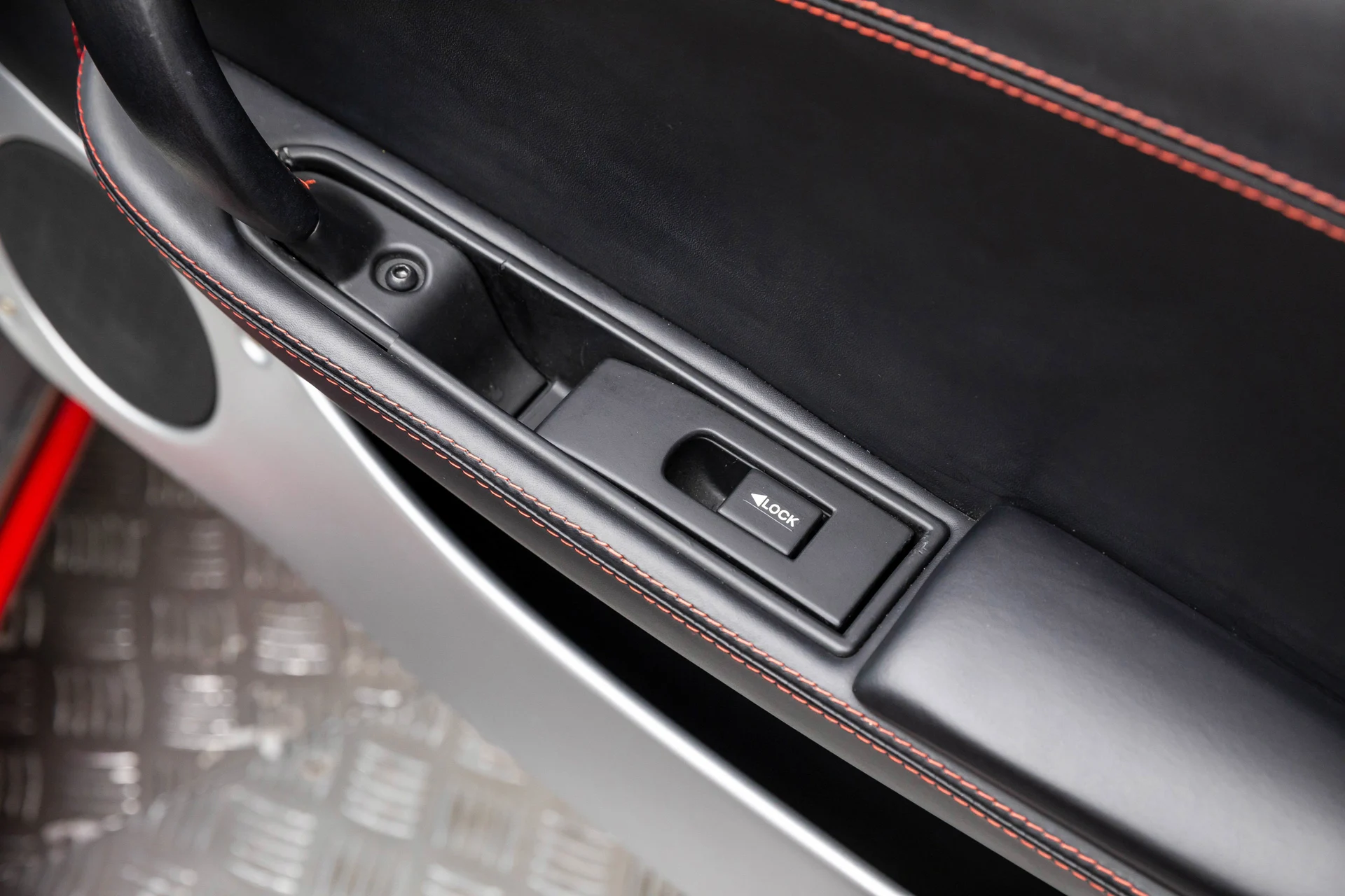 mph030_845593717_3abe0fc6f1b947978e1653f9a15c15dc_e933e533fa