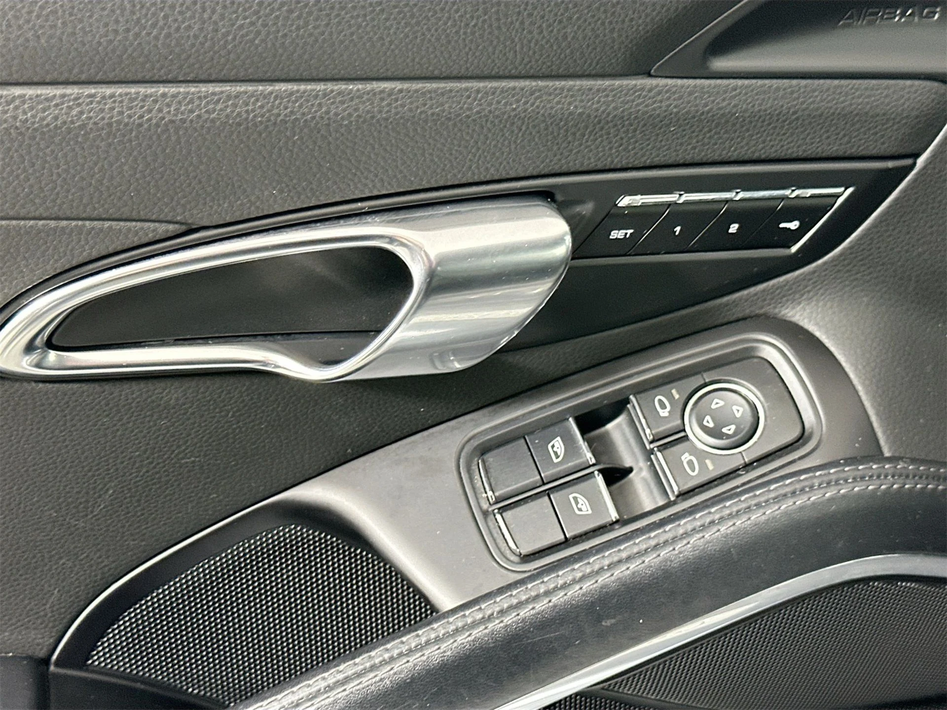 mph030_855628243_7fb98b297cf9f4fdd21db43041da66ad_49a0b5e635