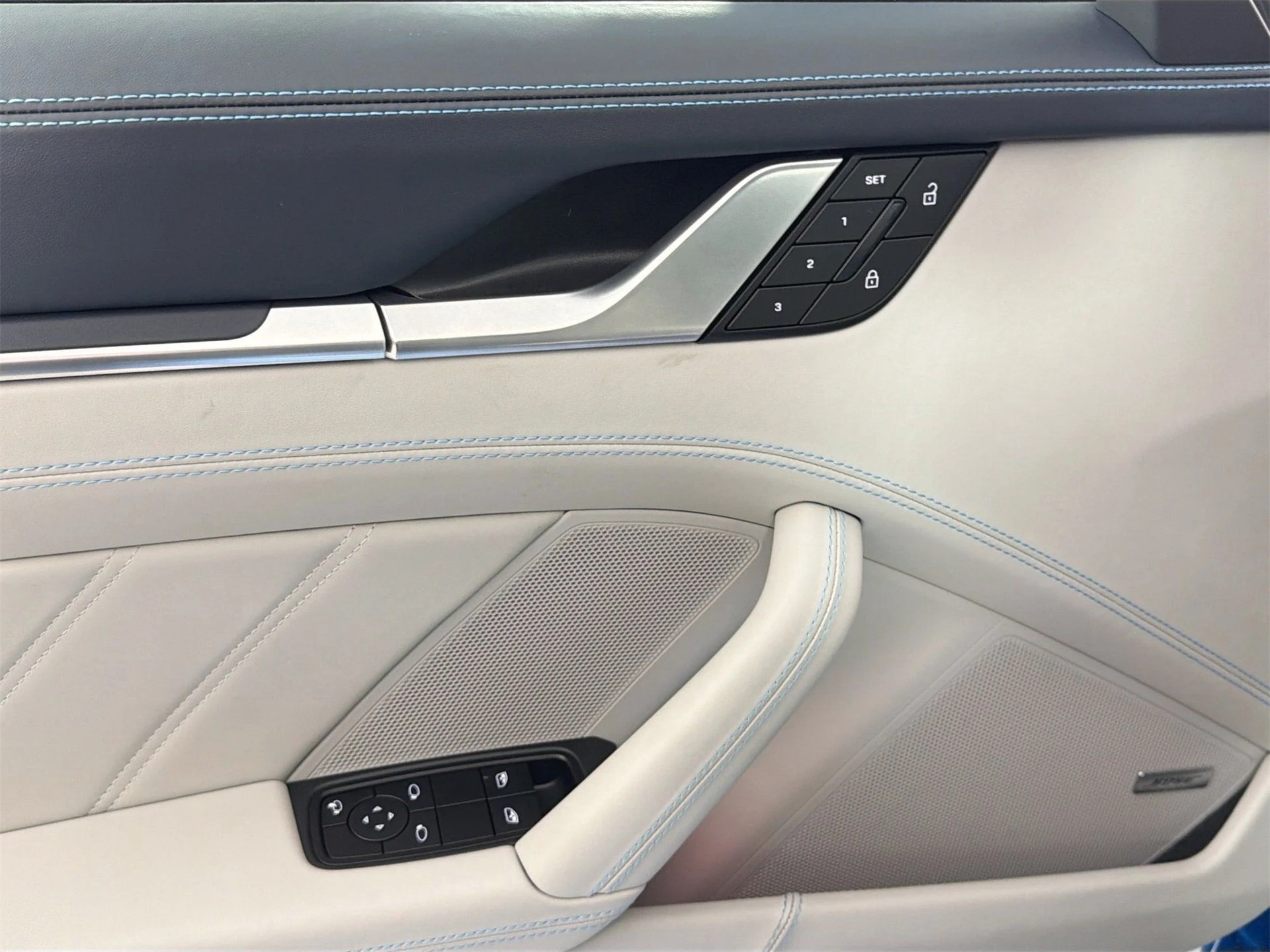 mph030_870671406_3c1643e5dff6702e372063ae7bb489f3_4b15f8d367