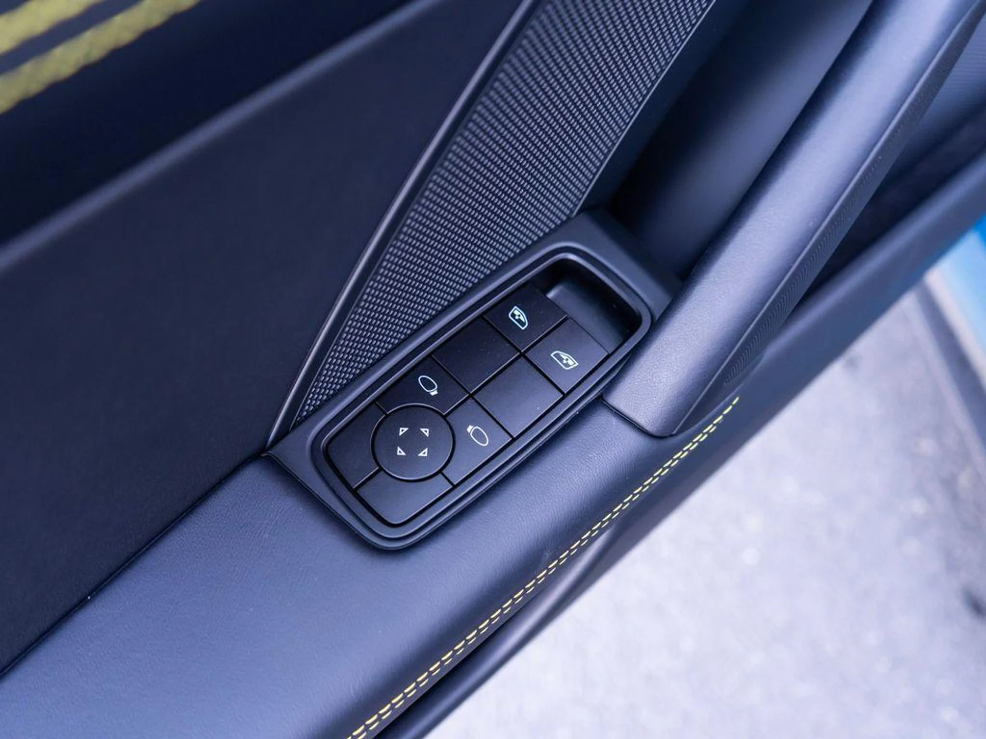 mph030_872800782_Tid2_Udp2u_Qa_Yxj0z35_PA_Gm_HLV_I_a7b60aac8b