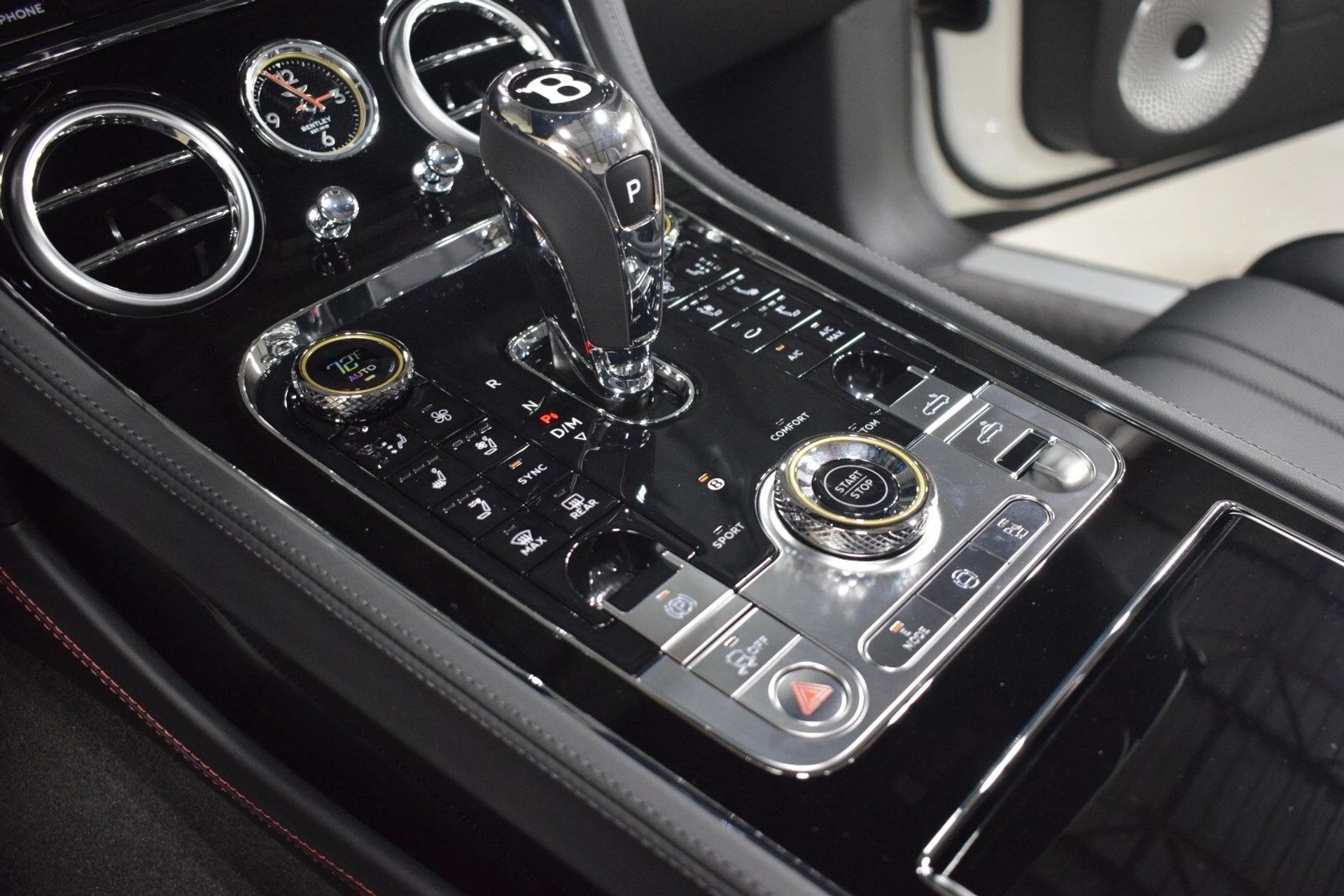 mph030_875602077_0cb8730ab761d5d46c3d8b155227f33dx_20218f90d0