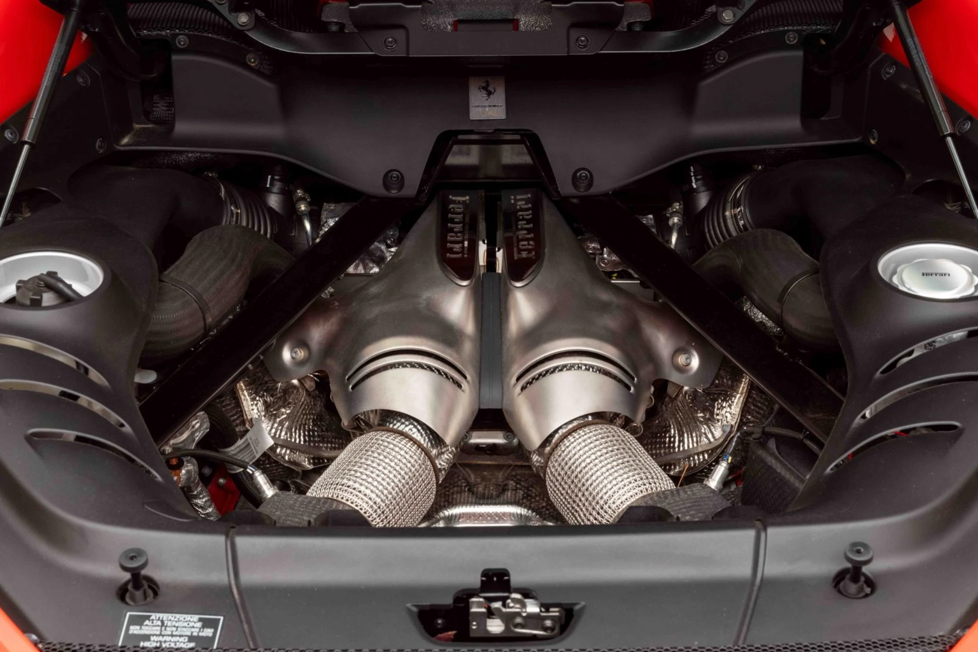 mph030_880118118_Used_2025_Ferrari_296_GTB_1774025099_5801f5f29b