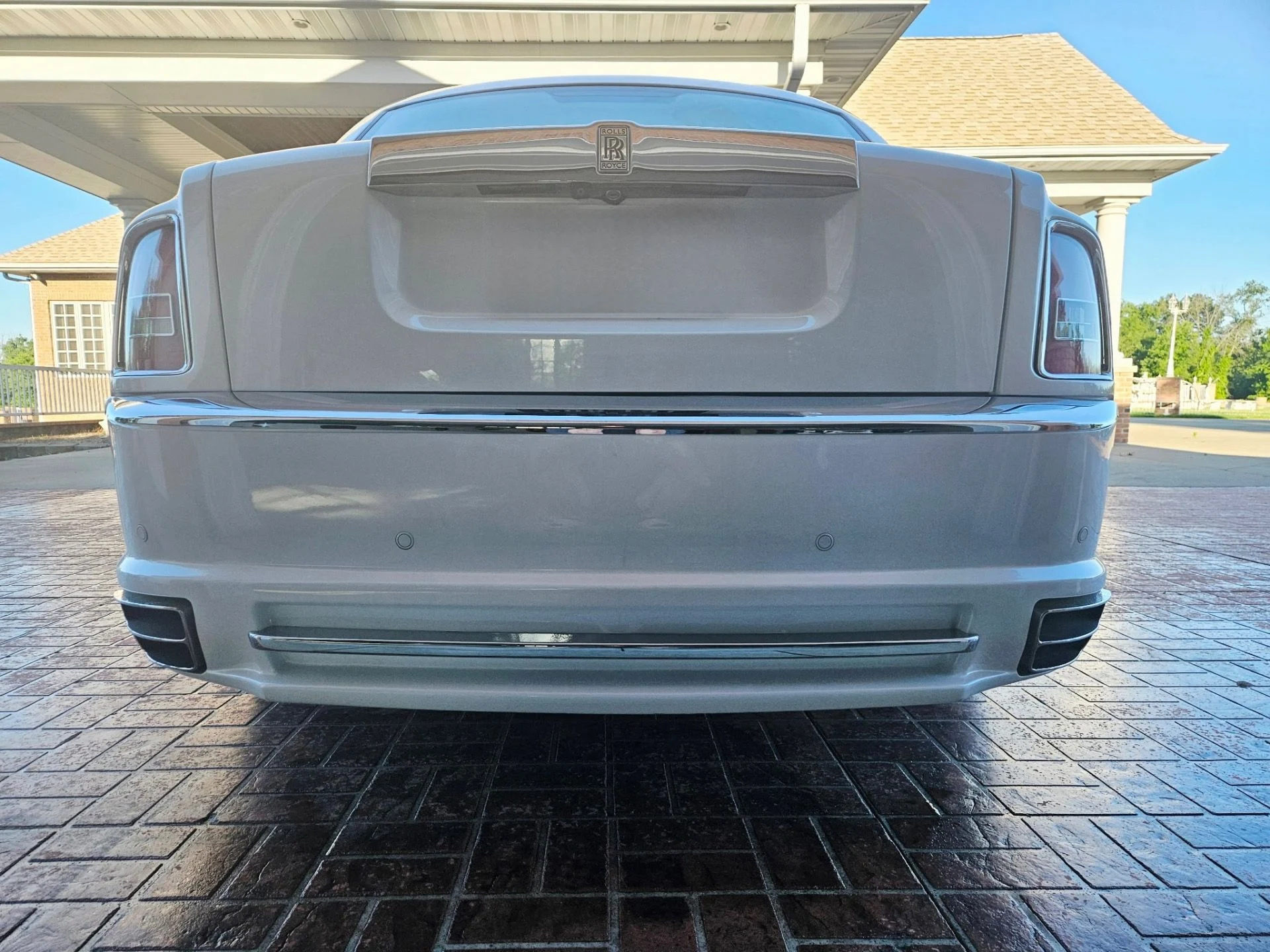 mph030_899013651_Used_2007_Rolls_Royce_Phantom_1782166837_3f7a09deef