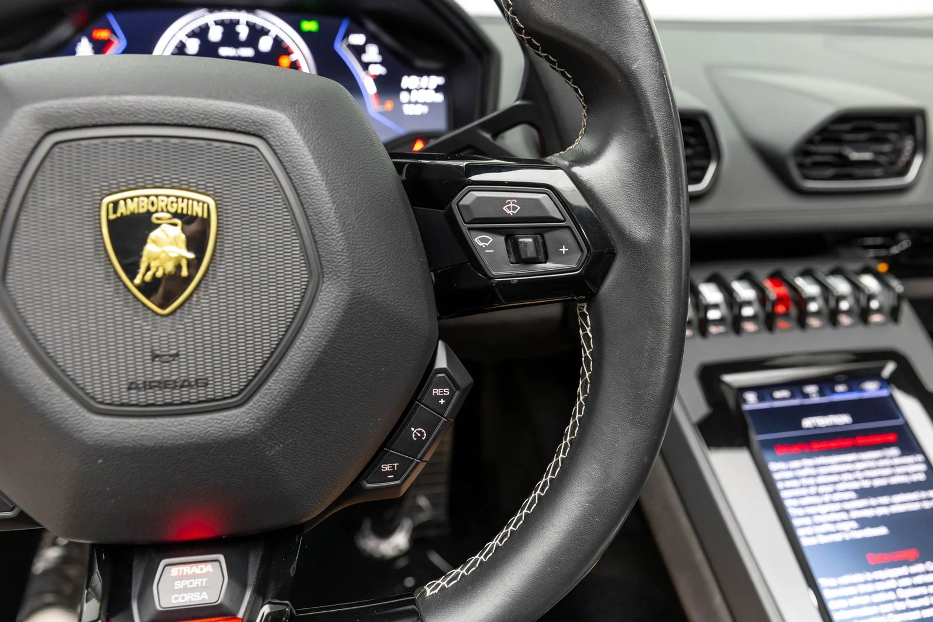 mph030_902262989_31_35fe27afc4