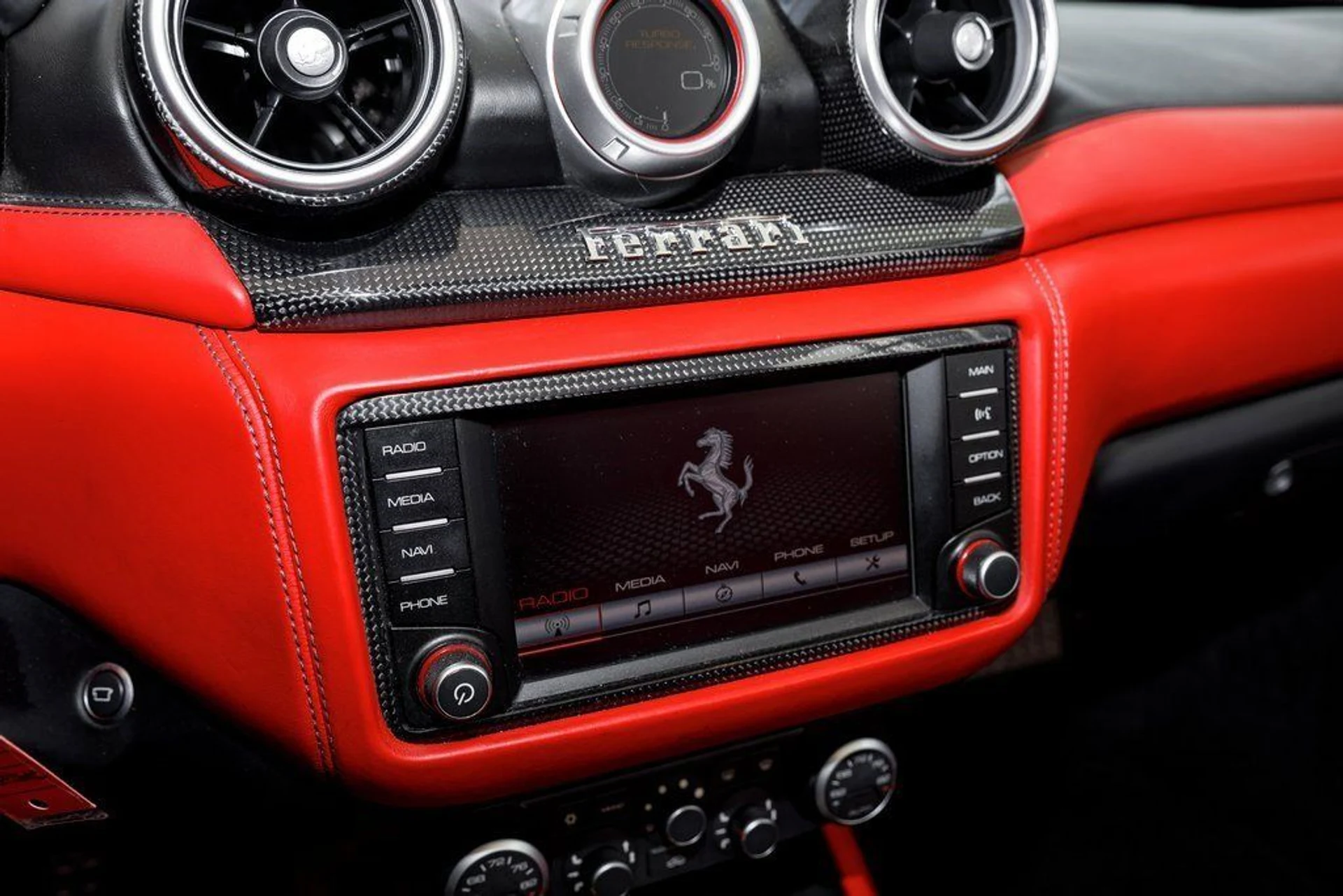 mph030_904986200_00c95db5d7ad8b709b003a242464a615_382328daf9