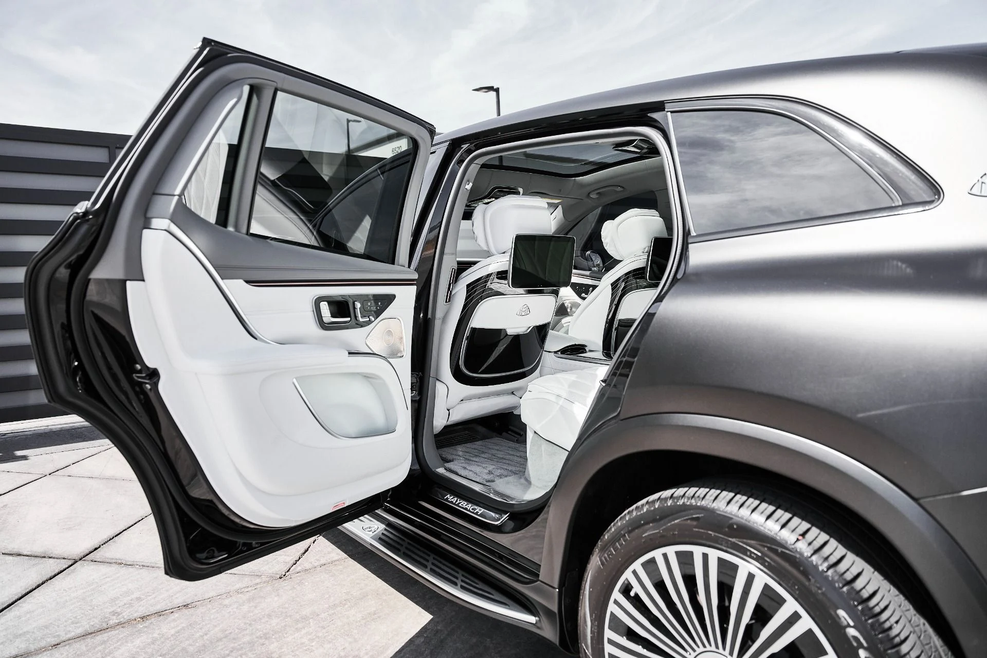 mph030_910647351_Used_2024_Mercedes_Benz_EQS_Maybach_EQS_680_1774575180_30c83c5db1