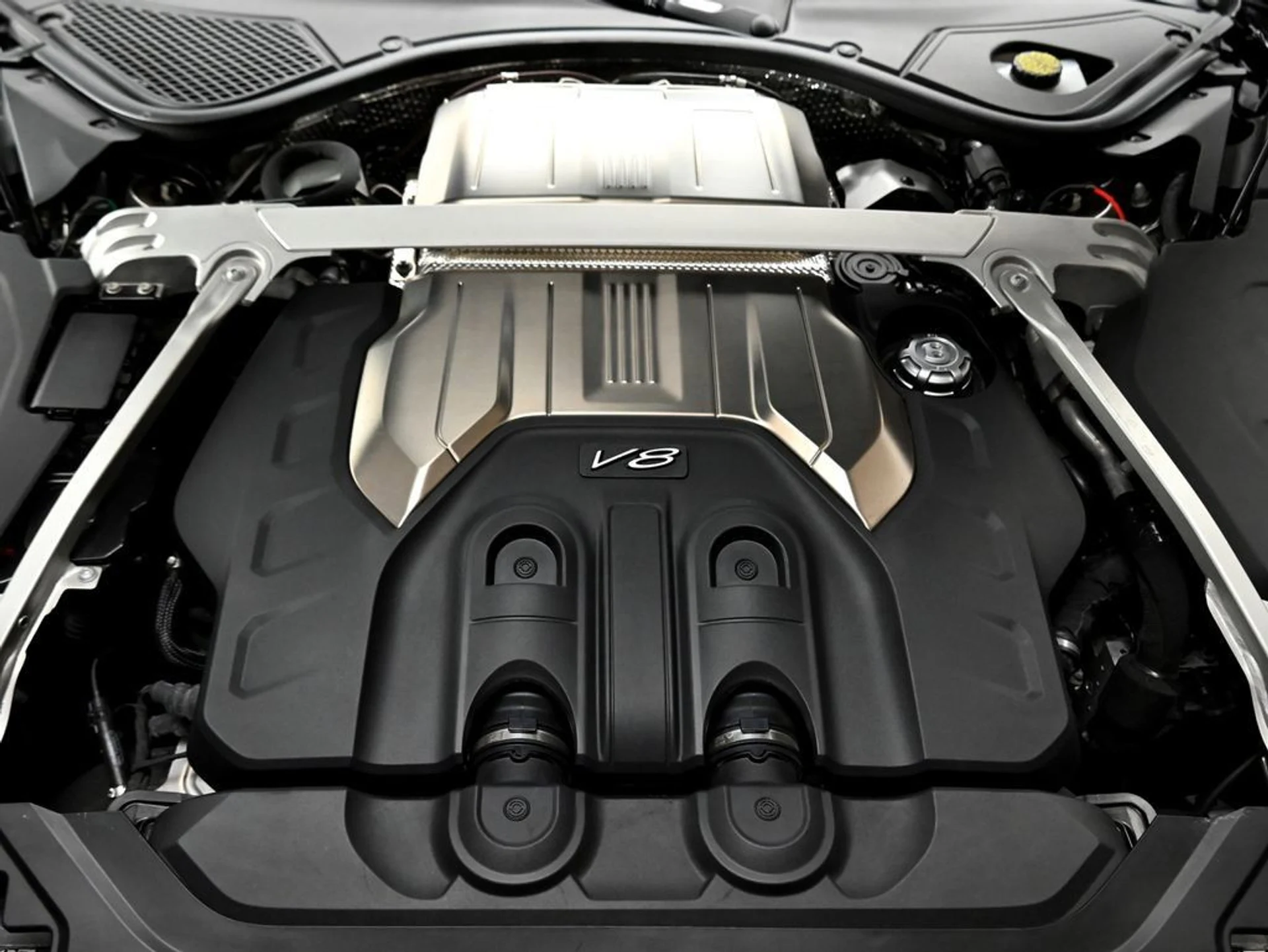 mph030_910987687_6e977f112a3446ecb9fc4b8664f7ee0b_b8e890e115