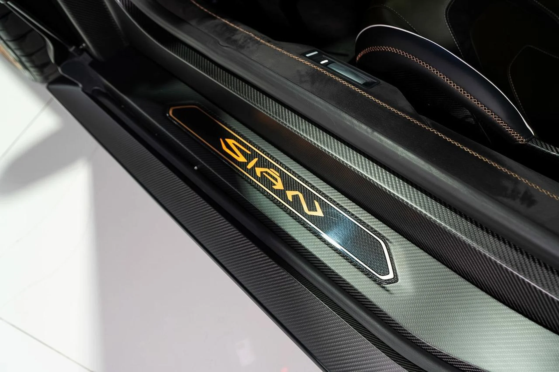 mph030_913272411_e3f7478140f2886e58158dae50b782e1_9fe4a14652