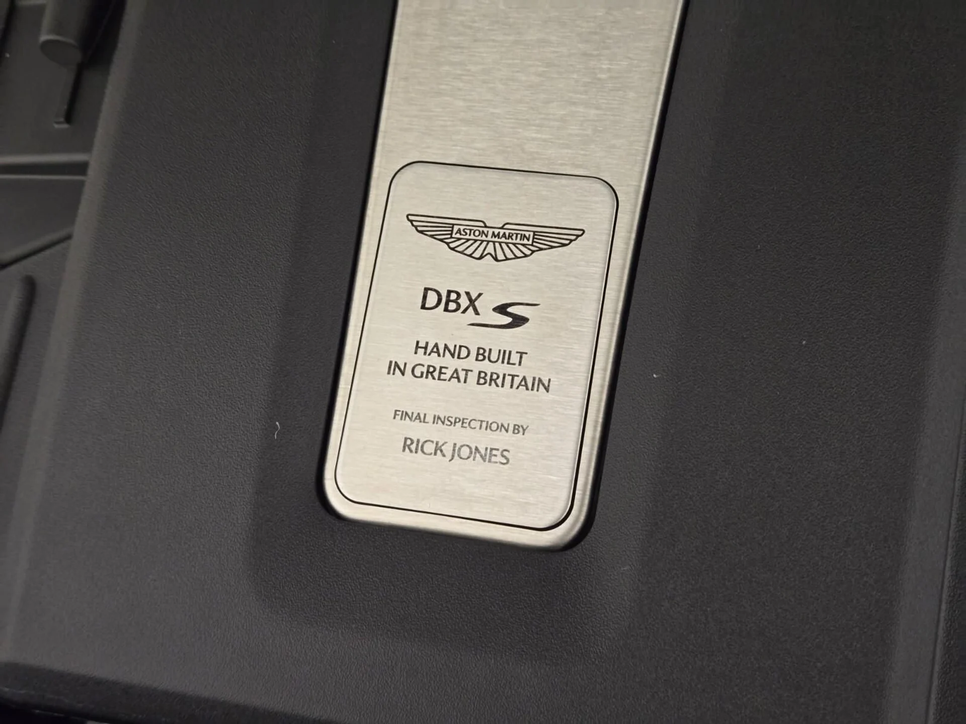 mph030_915382311_New_2026_Aston_Martin_DBX_S_1776143673_c0922c2cec