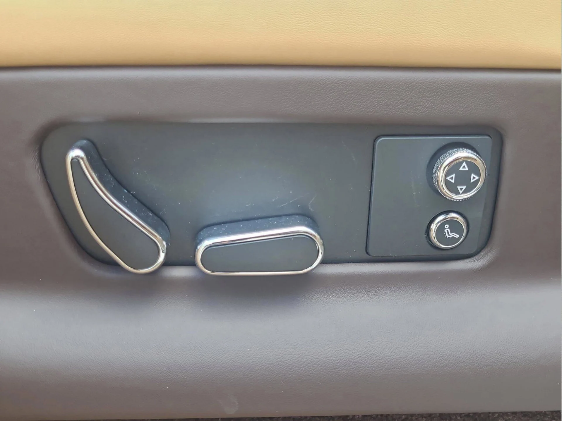 mph030_927974582_acb13bbc825c36fc2c2f8f6b03199963x_a10c309c45