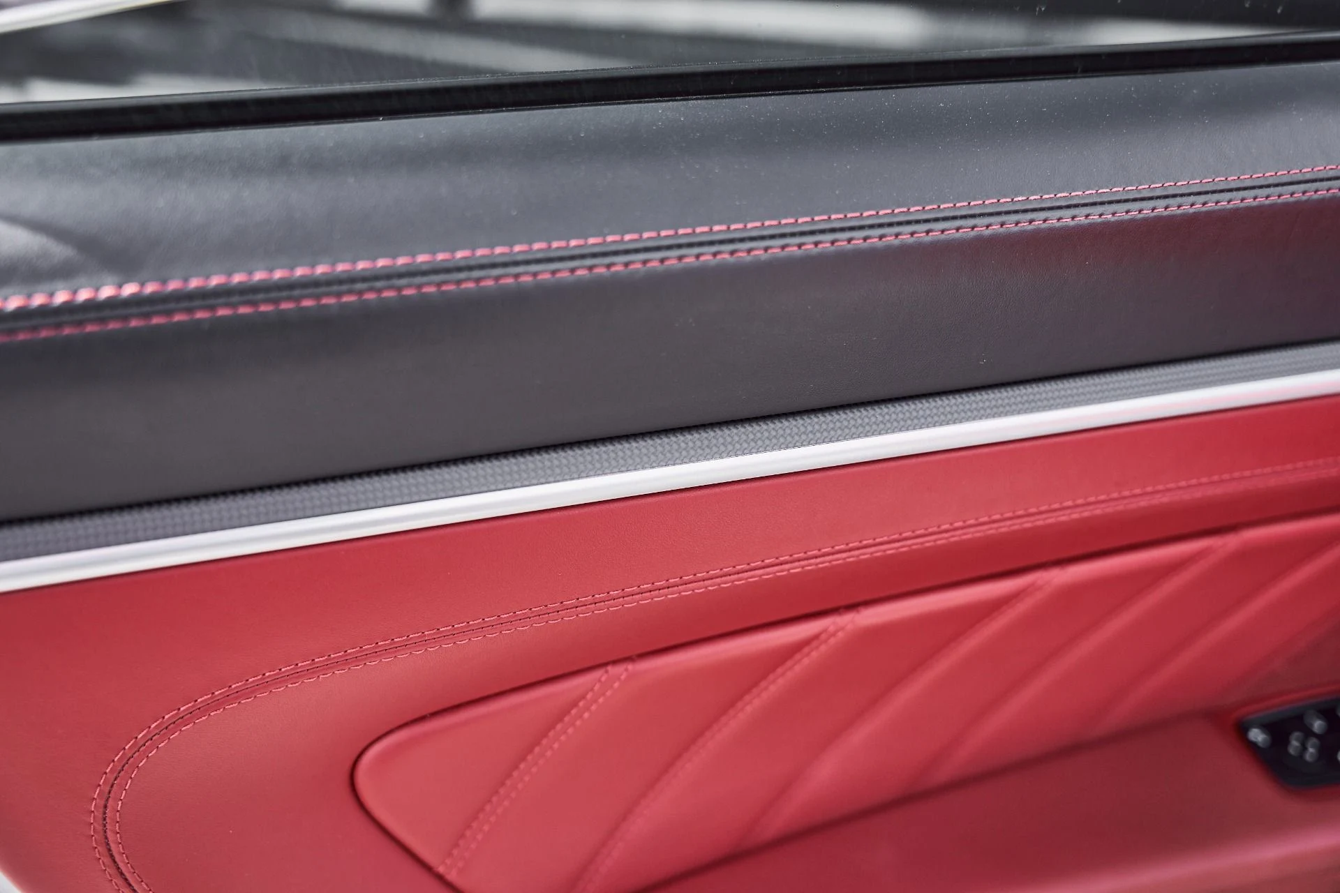 mph030_930272864_Used_2022_Porsche_911_Turbo_S_1772308189_ae2fe76490