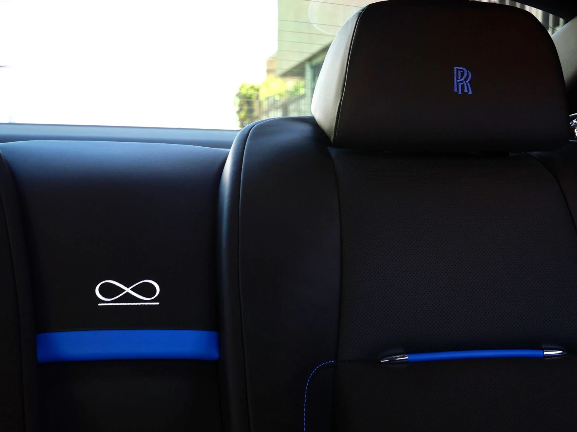 mph030_931555045_e8be15006cad178f61e200ec5fe3fbb8x_d69601bdb5