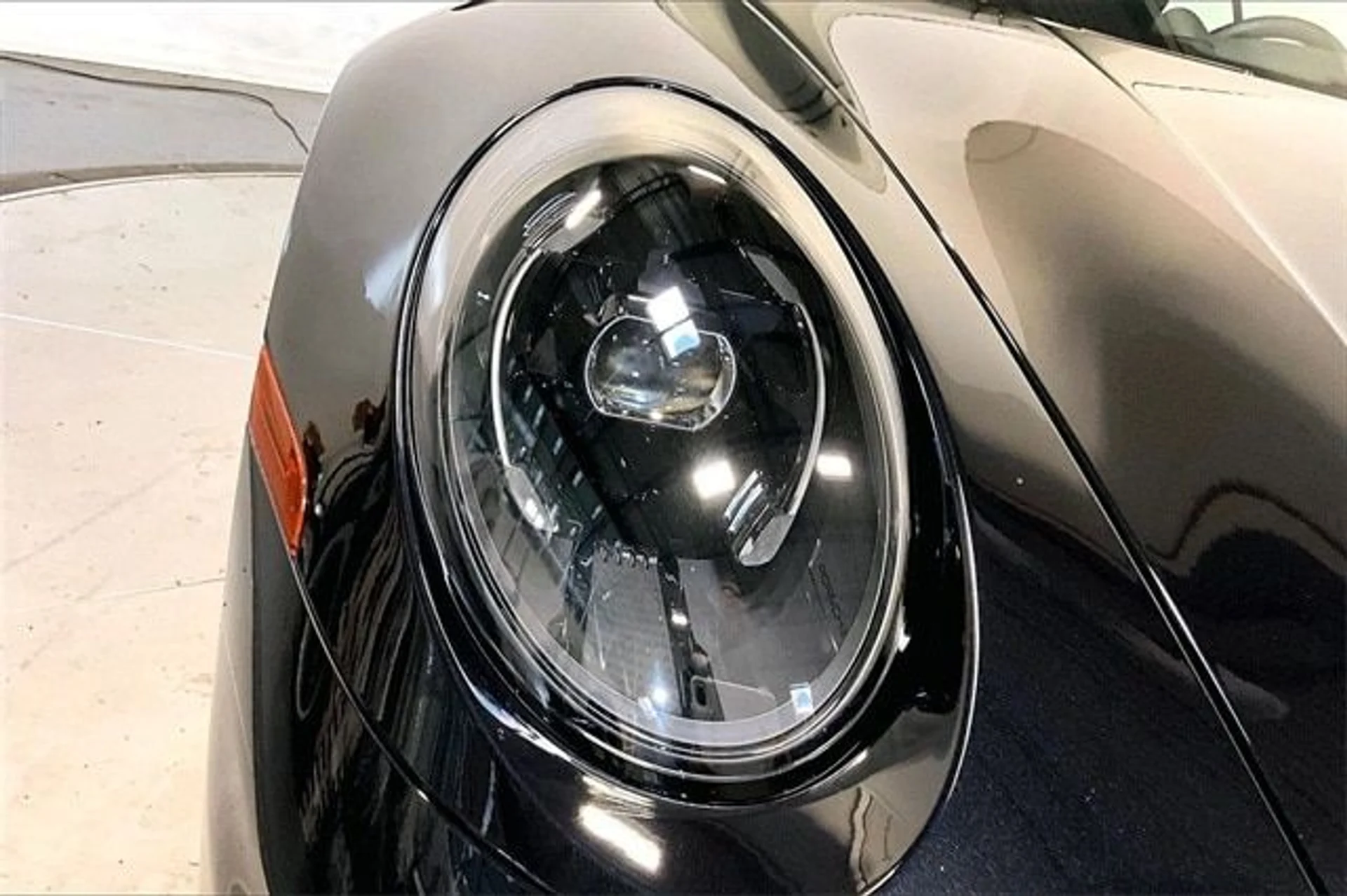 mph030_93351379_d2579b352f504973ca4585a0e3c7187ax_cfe9bc983b