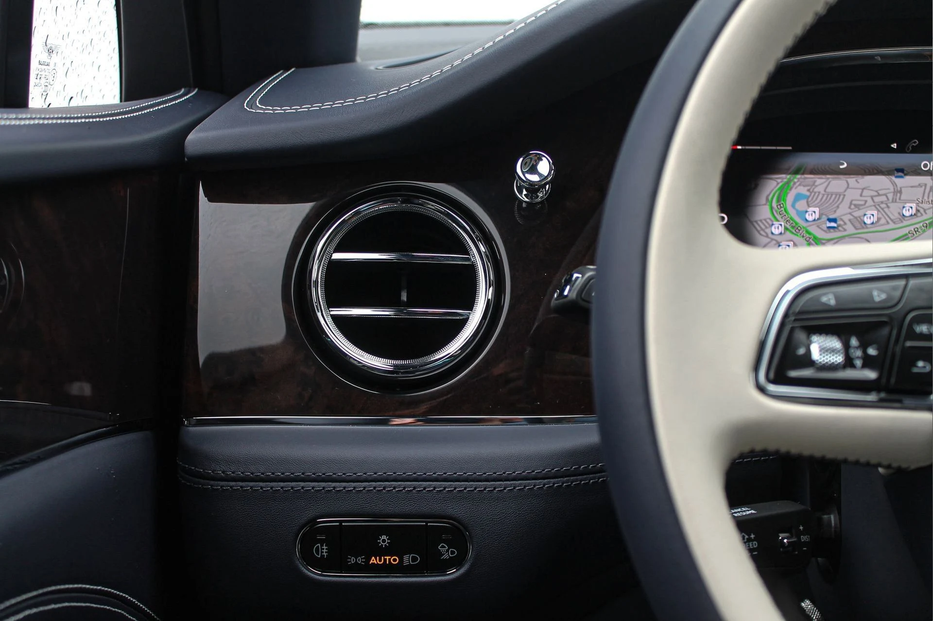 mph030_94010526_c5e2b23761c345cdb1597d7e7dd2bce5_1d8bfe553d