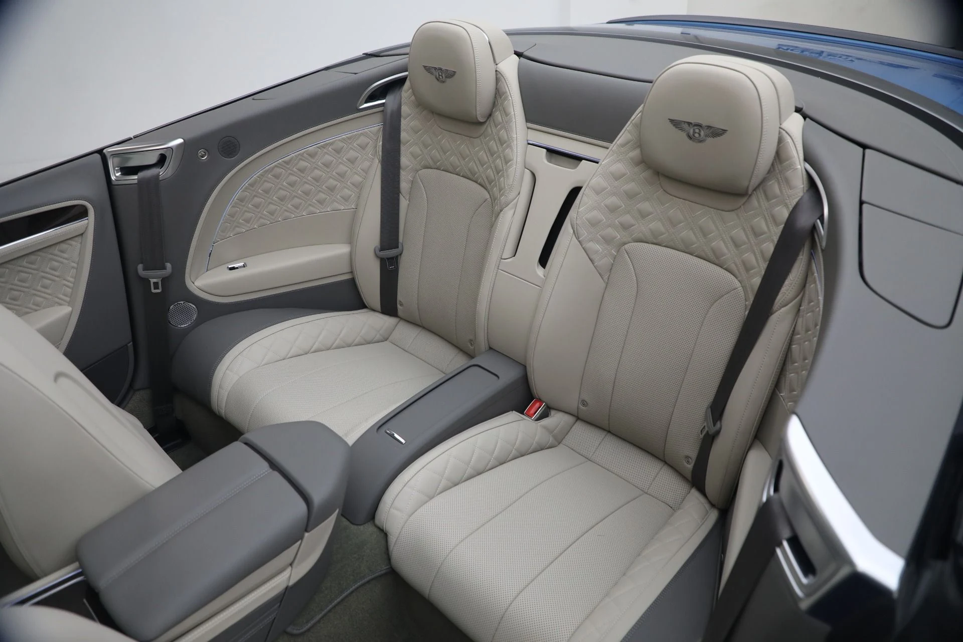 mph030_940896448_Used_2024_Bentley_Continental_GTC_Speed_1776904727_e3d3133f6e