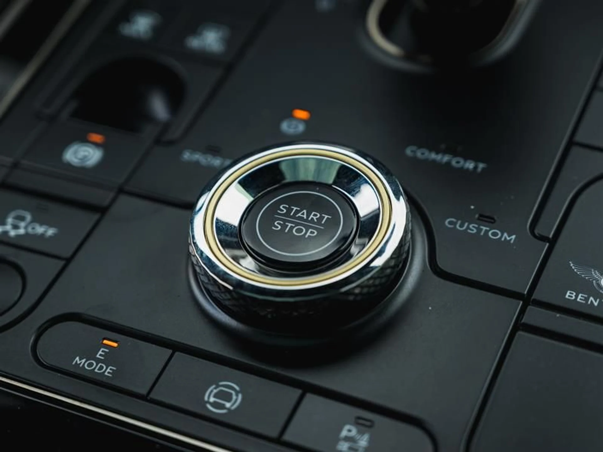 mph030_946147620_dkyhdqmc_6d4883df75