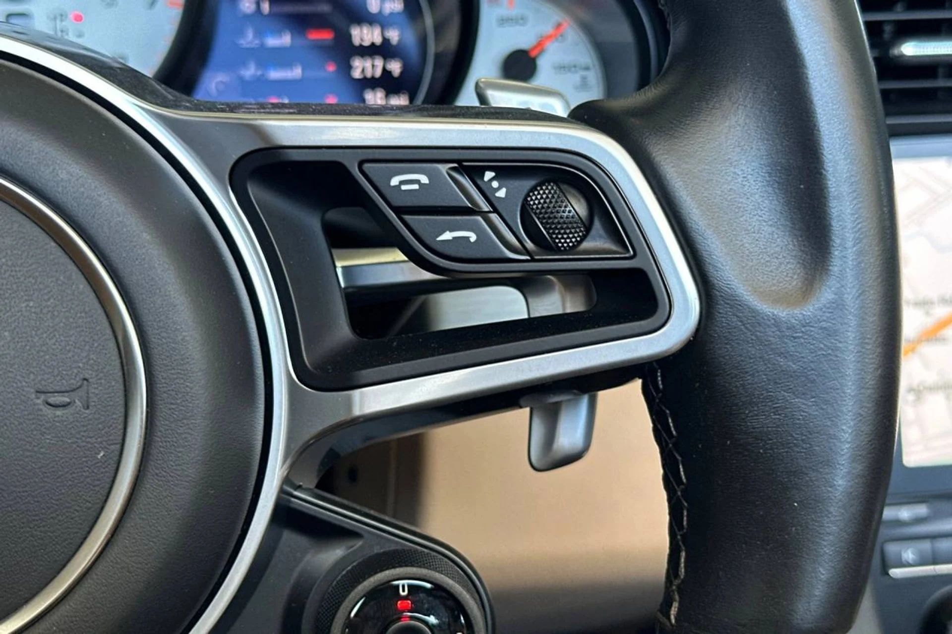 mph030_959830966_1280_356b026827