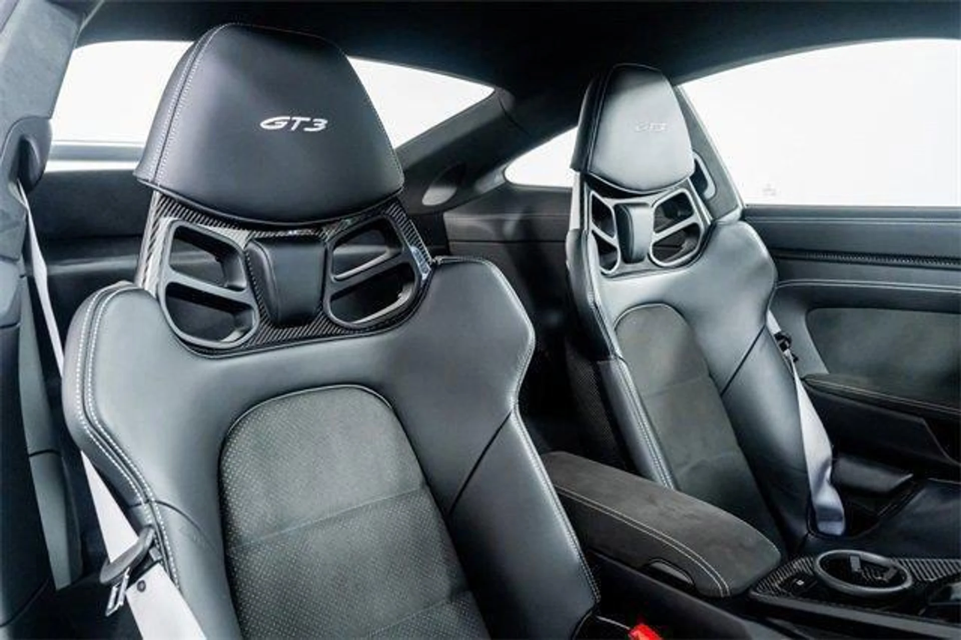 mph030_962501530_S5_Nl_K_Jc_MOR_7ckopb9uq_UKRBT_6_J4_7c5eeaa049