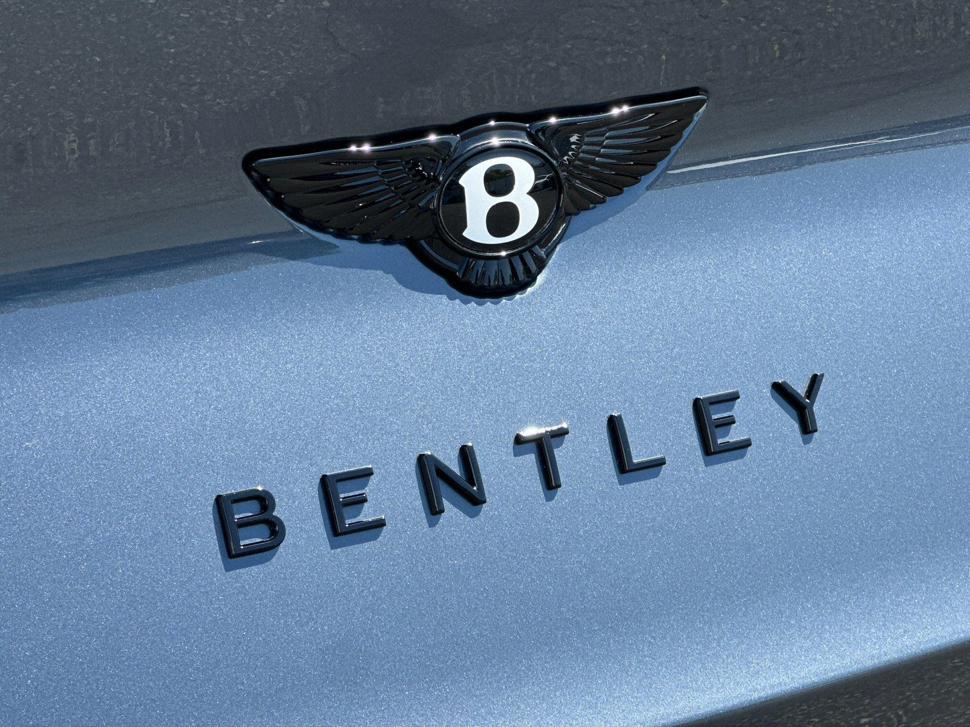 mph030_963677593_New_2026_Bentley_Bentayga_EWB_1777641565_db8cff823b