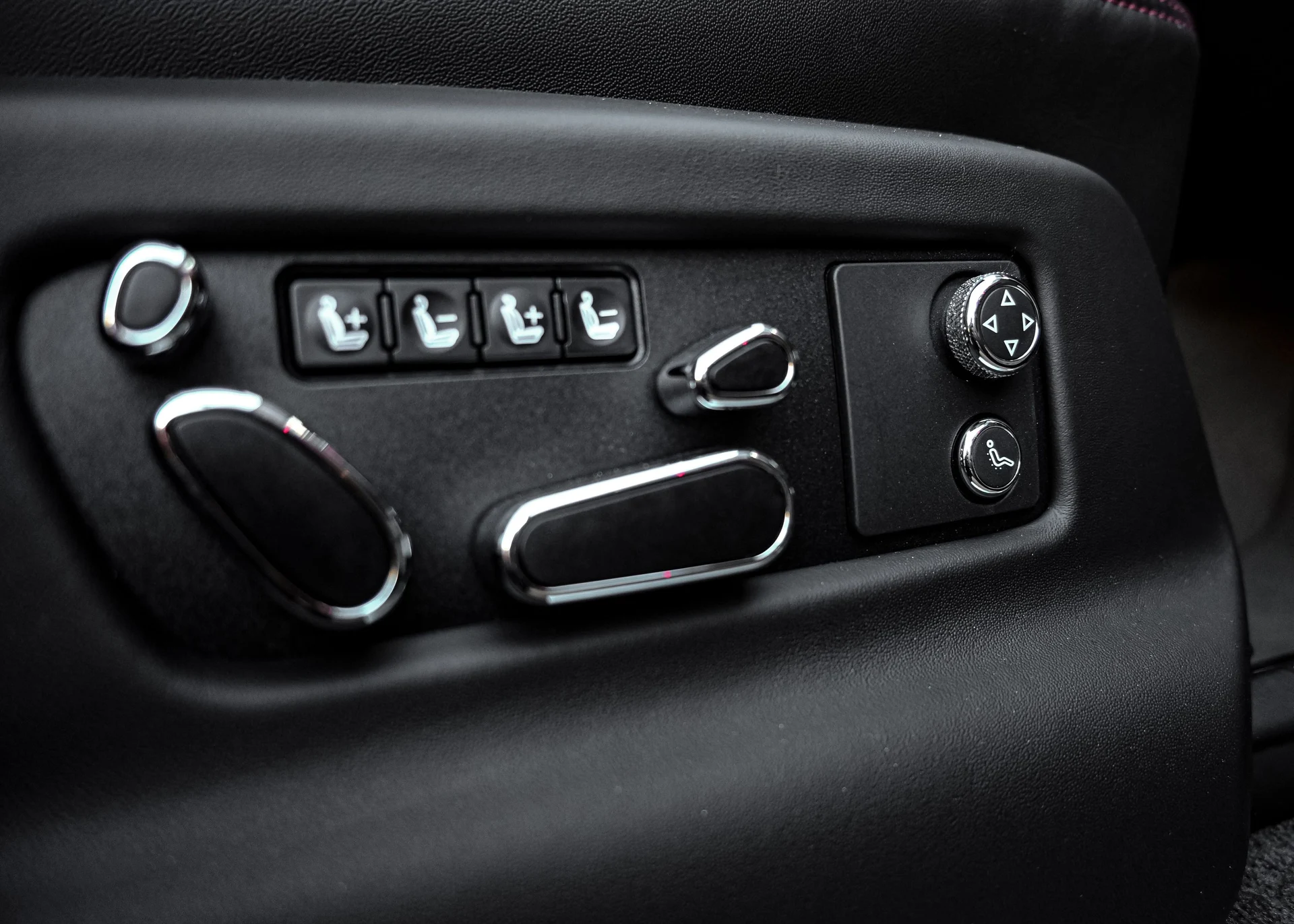 mph030_964052166_d4d03255_19ca_491d_9de2_3372a517d38d_db2dd0017d