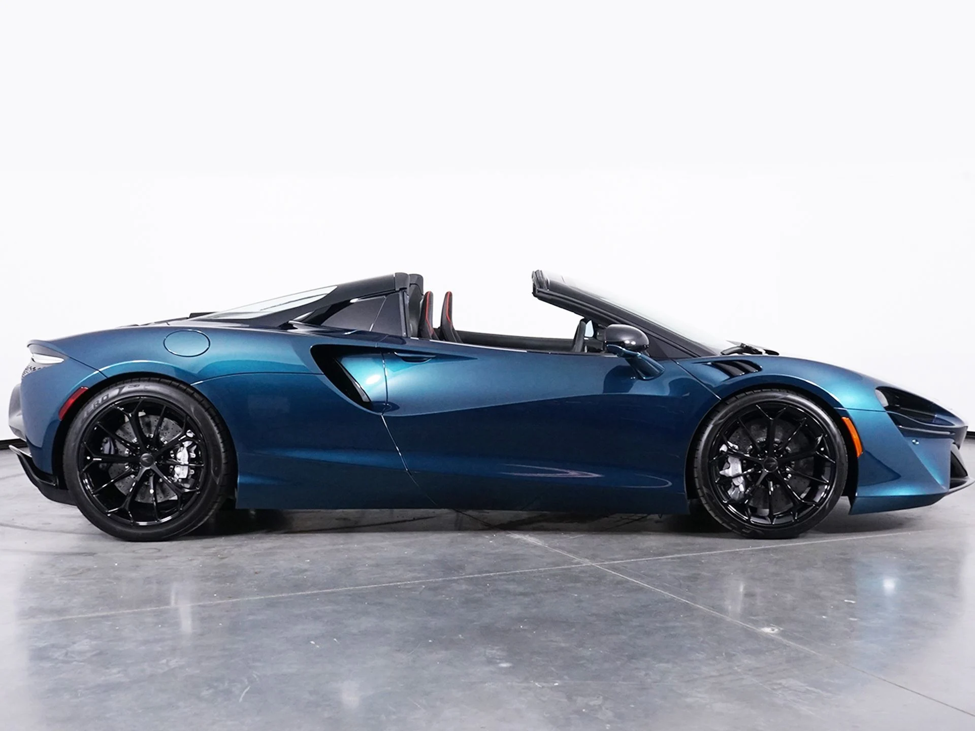 mph030_969477319_7cf4fe9846ebc598f07b2891c097440bx_44921b15d2