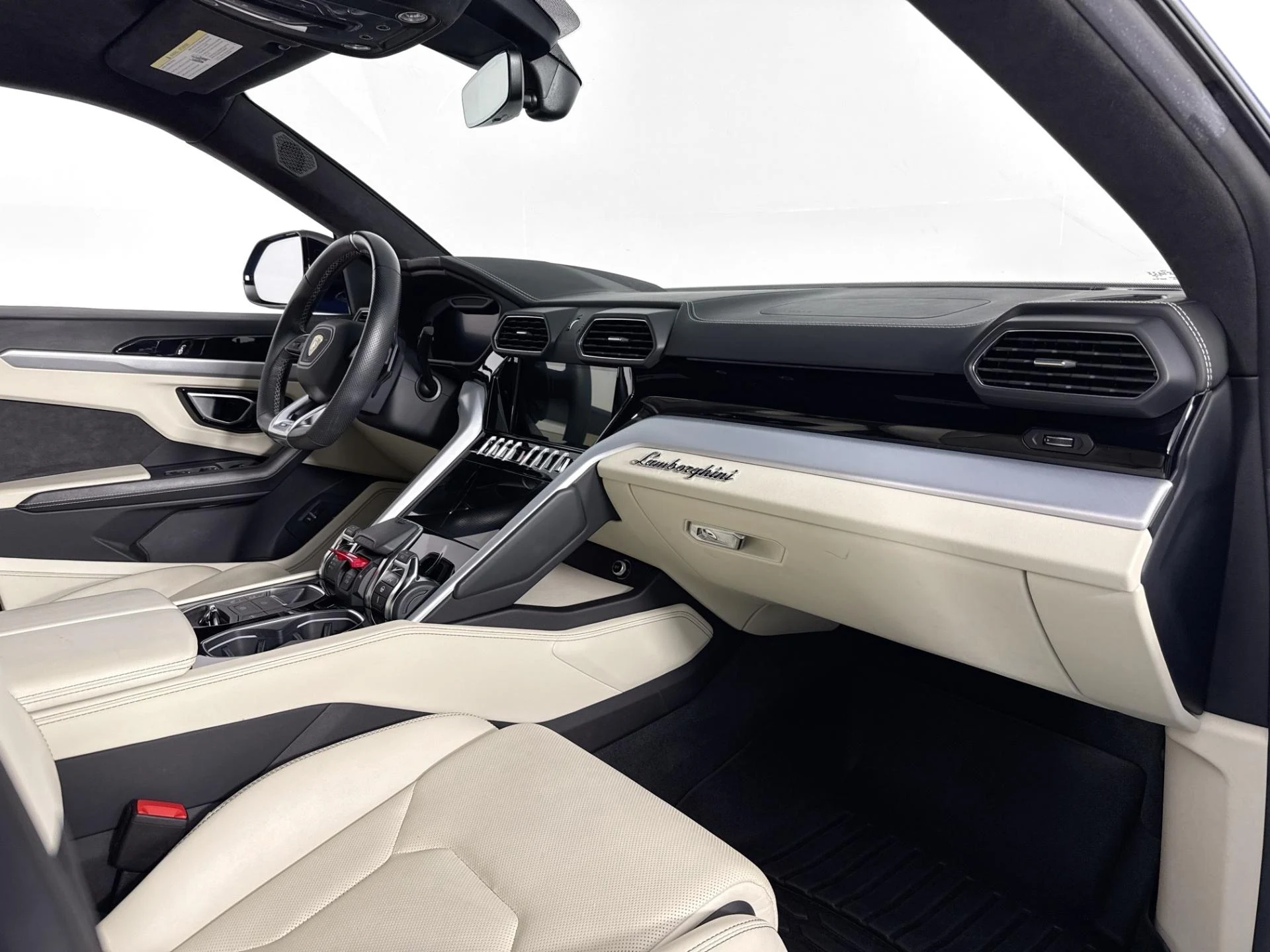 mph030_975267884_Used_2021_Lamborghini_Urus_1783027576_2956cec462