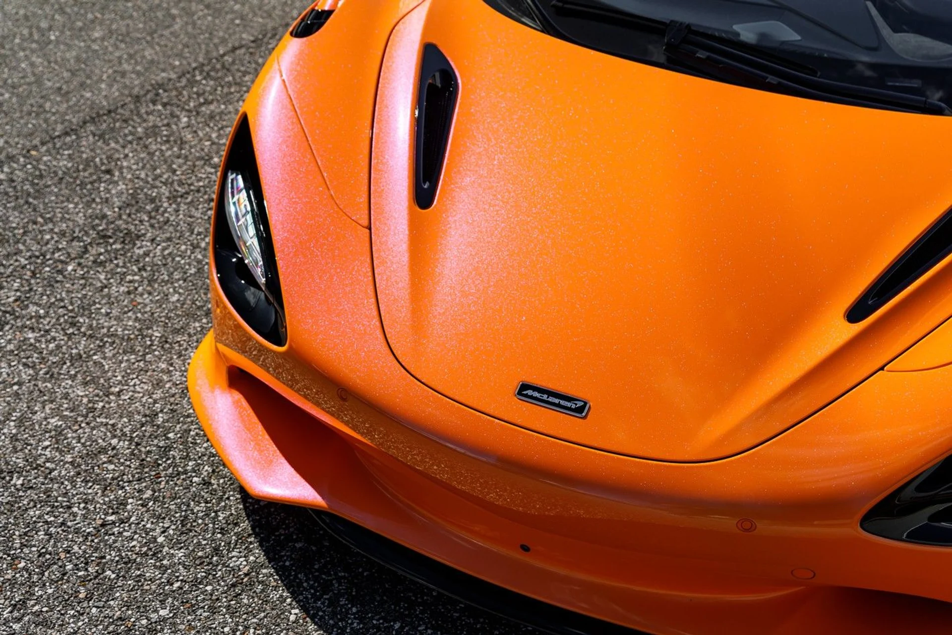 mph030_976444919_515_p31_l_944f8510eb