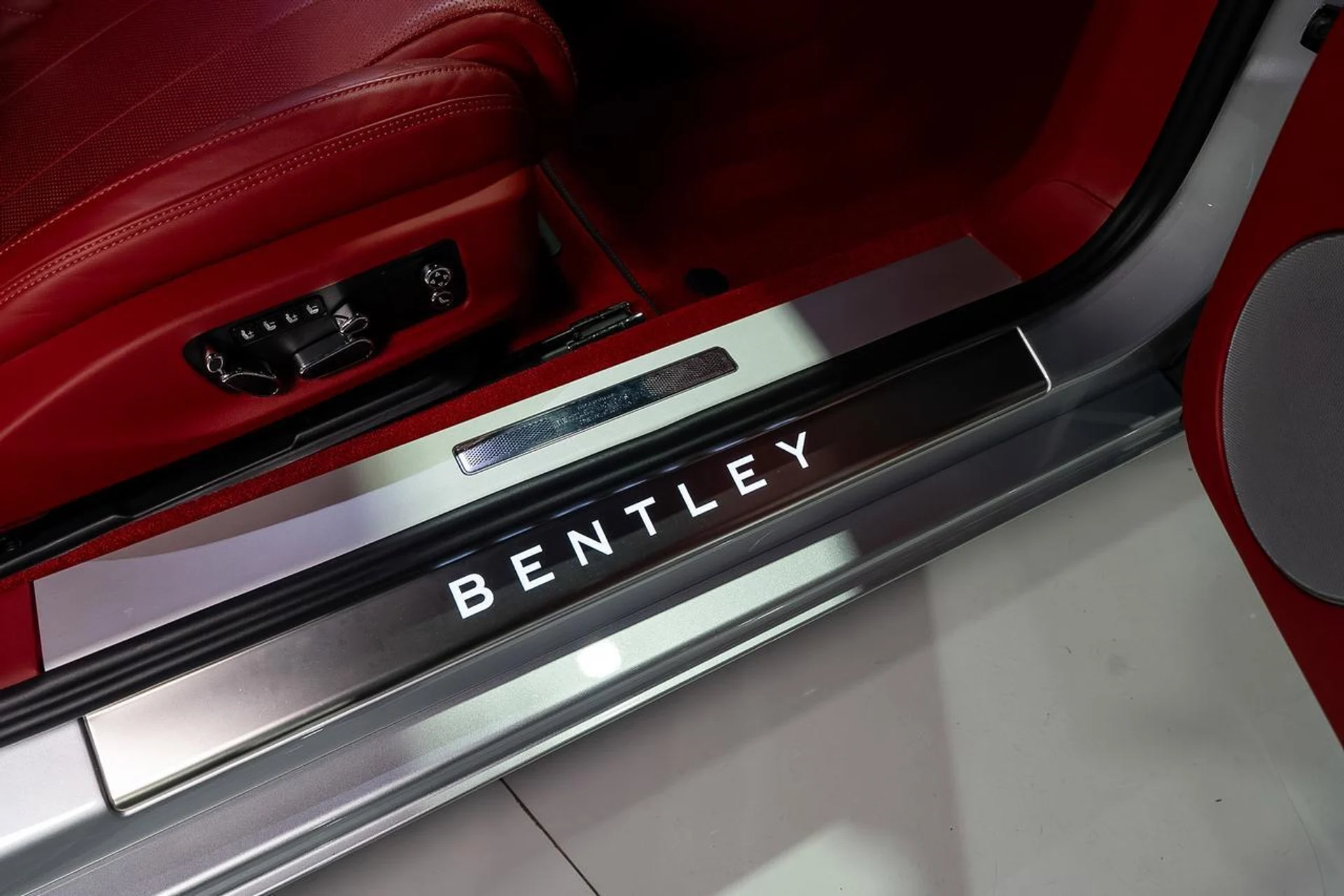 mph030_980880156_f6d8f0b94d4b818eec2236bc39d7eb92_3bfa597d27