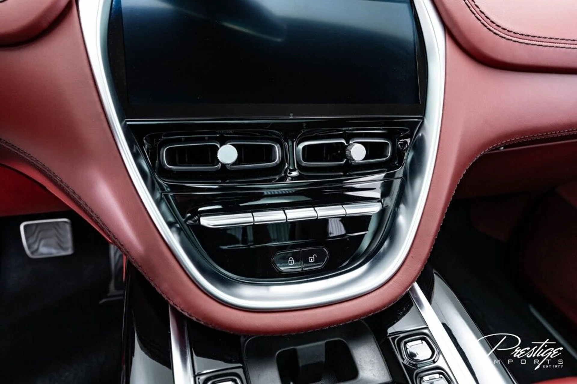 mph030_982109962_873472f7f22606468b9398b1f931d6dd_db7d7baef1