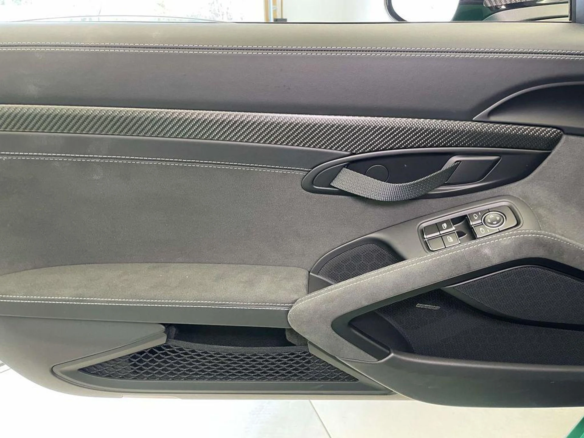 mph030_988580428_TDL_2o7_Km_Kx_G62kv_Qha_GV_3i46_Ws_E_e198f2ad03