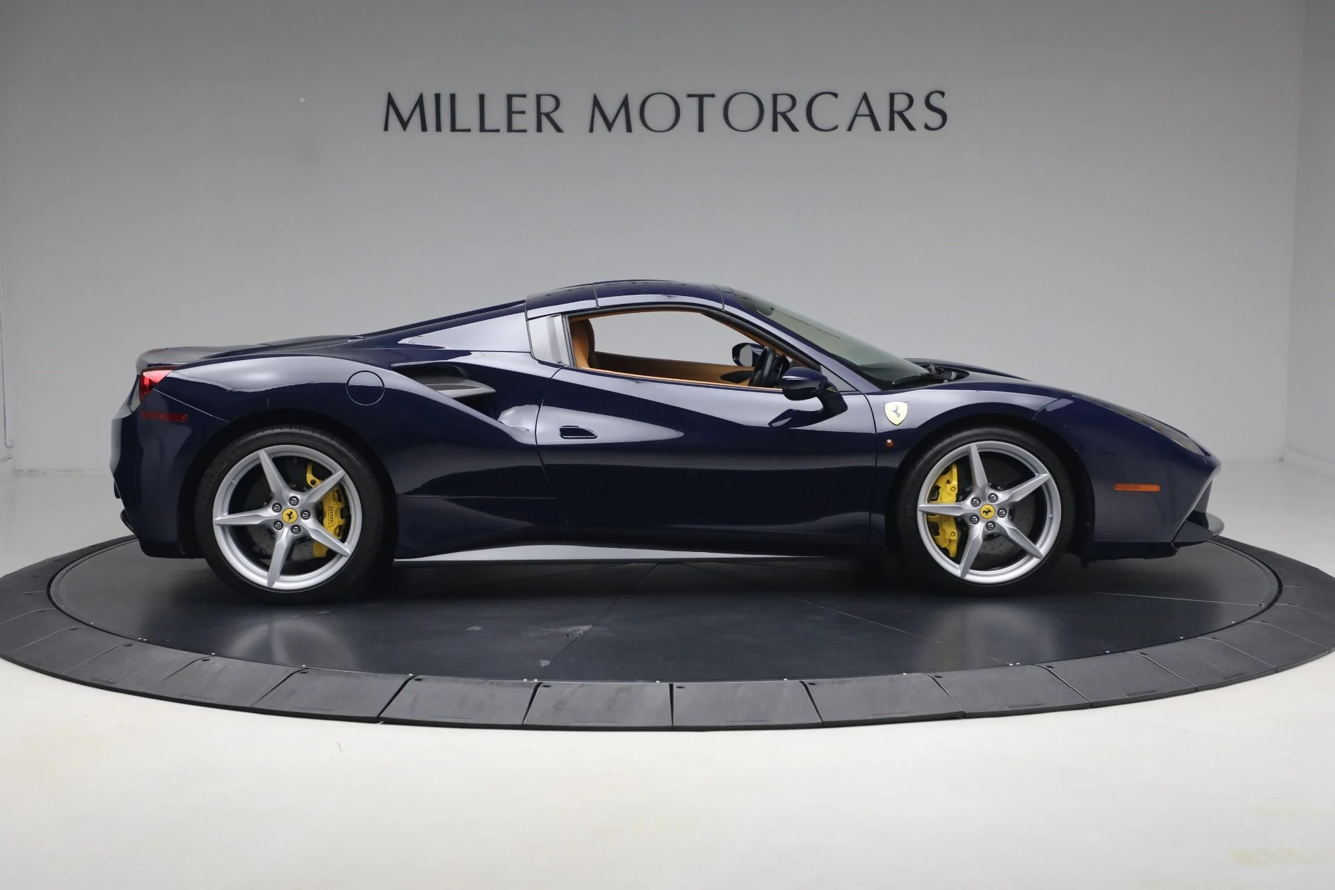 mph030_993582599_Used_2017_Ferrari_488_Spider_1781020224_89a6adb9f0
