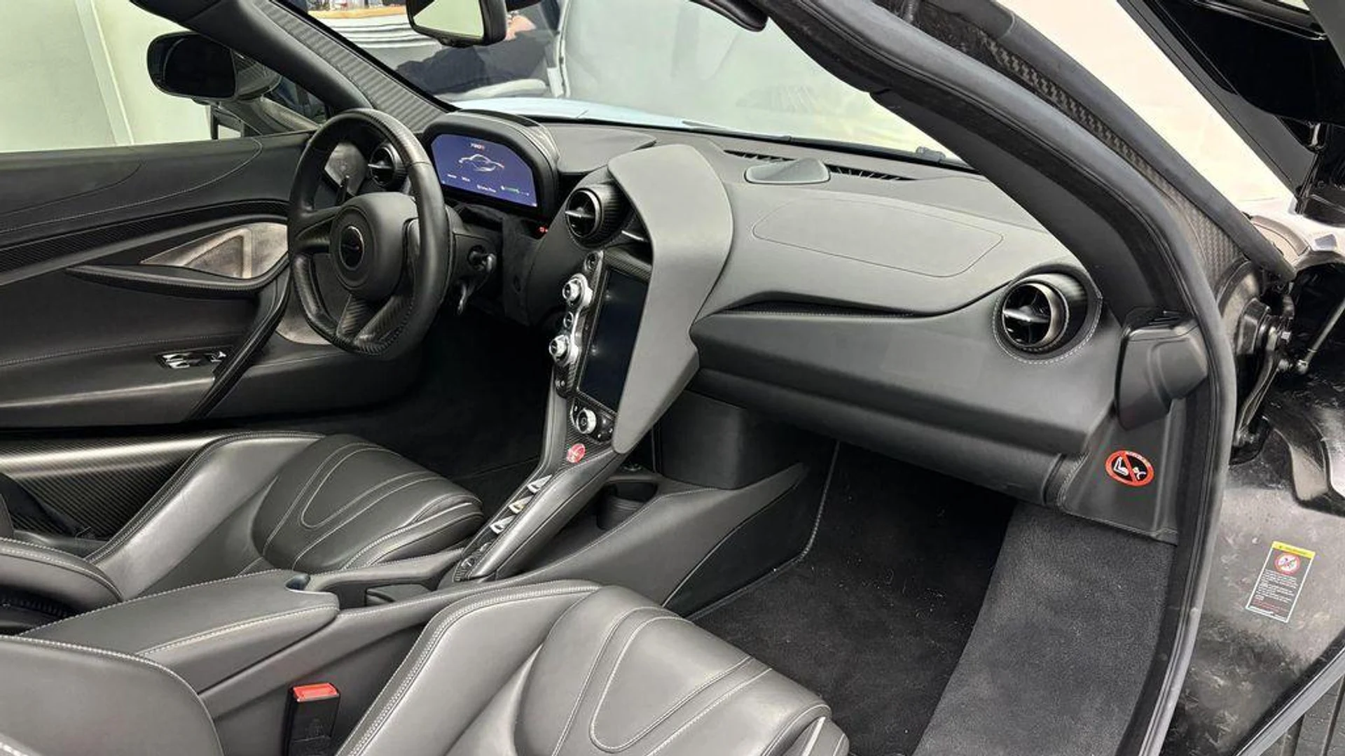 mph030_994825451_e3v_ZUUB_13t_CI_2bz_yz_Vl_Zlx_Yrm_Q_bb07b19aa9