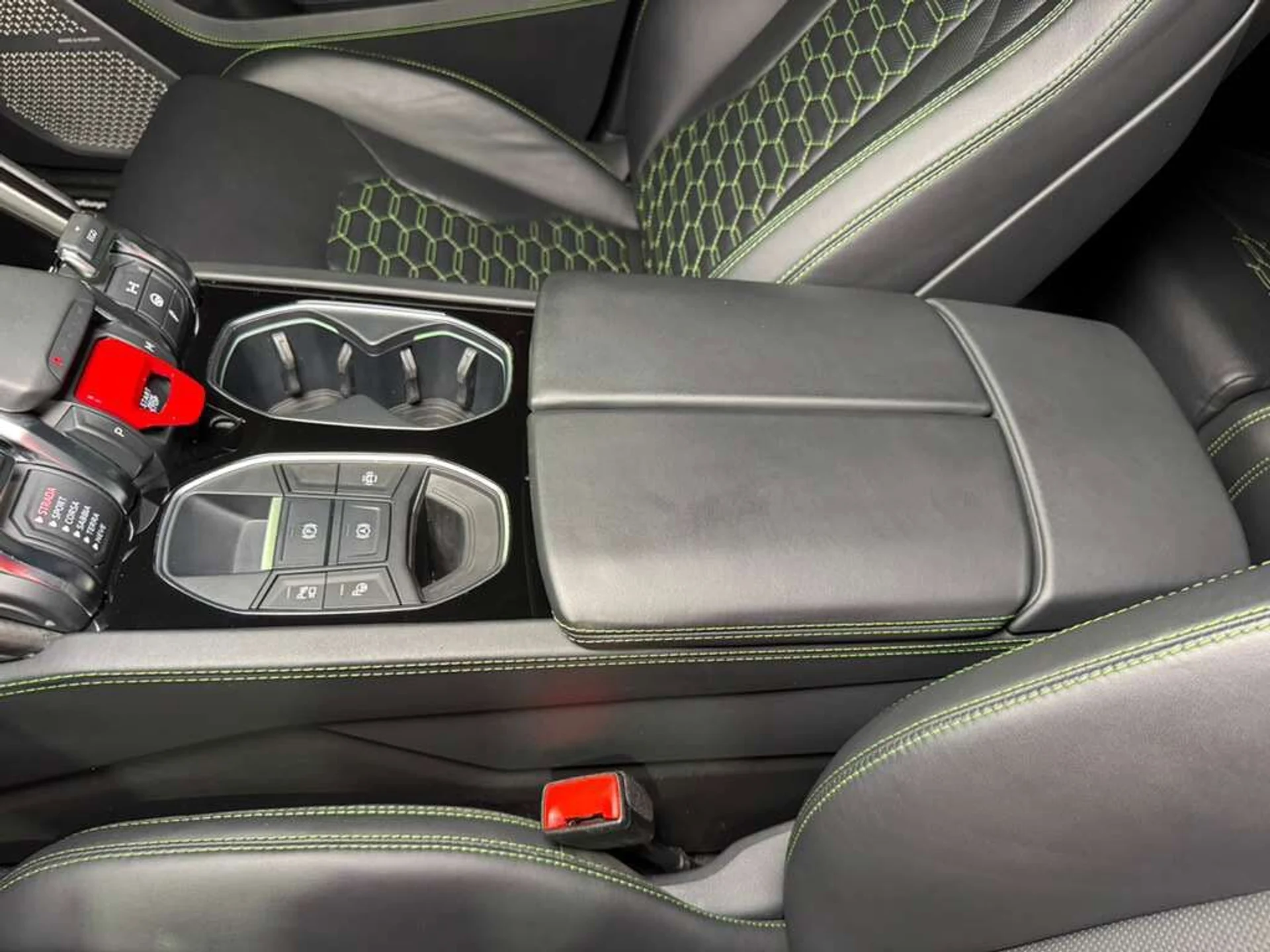 mph030_99693545_b96dfe3cf18c599462608abf280e31a1_656fea2747