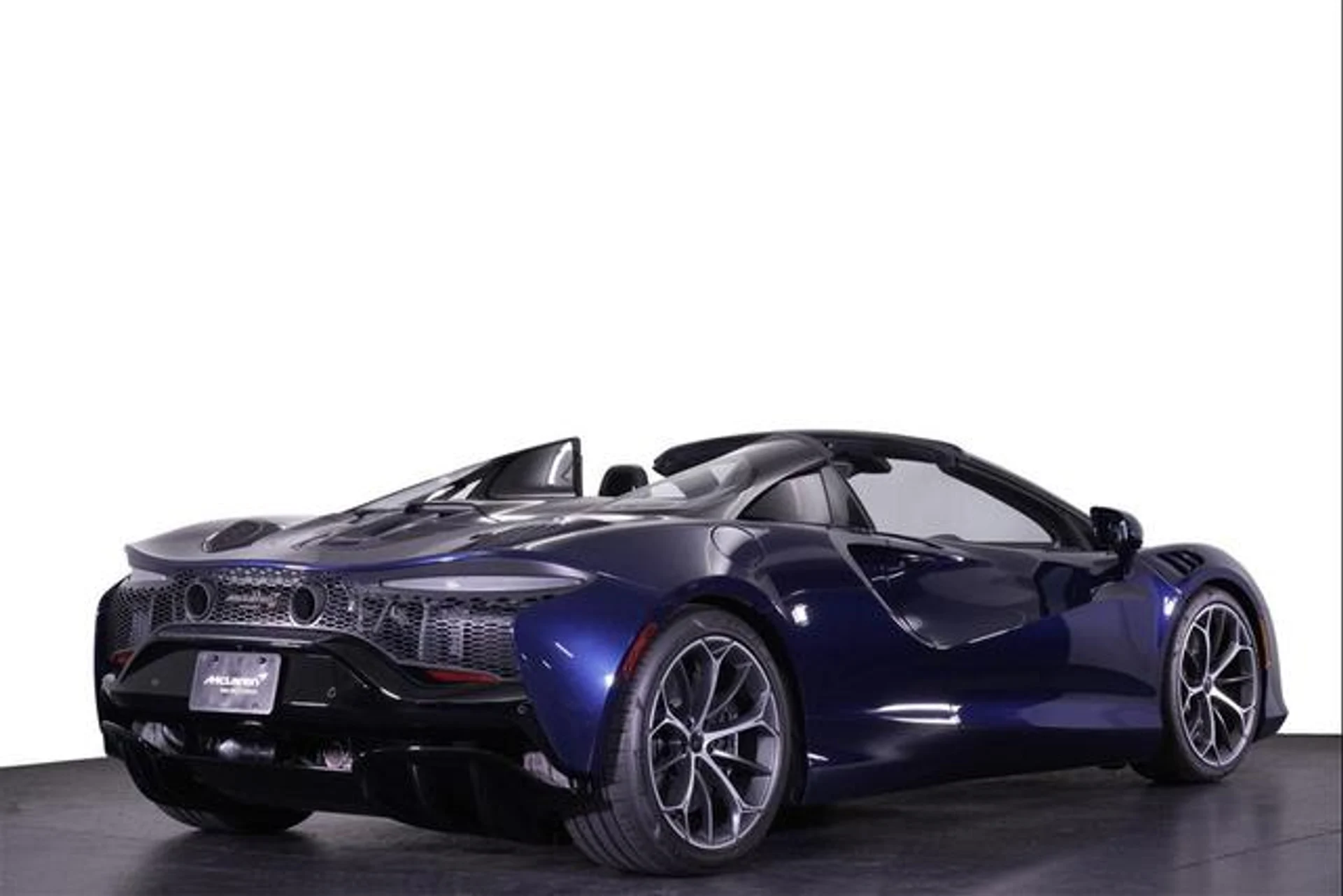 mph030_UJB_Nt_Hdg_O4t_Y_On_SUY_6_XCSSMR_98_a8d66364cd