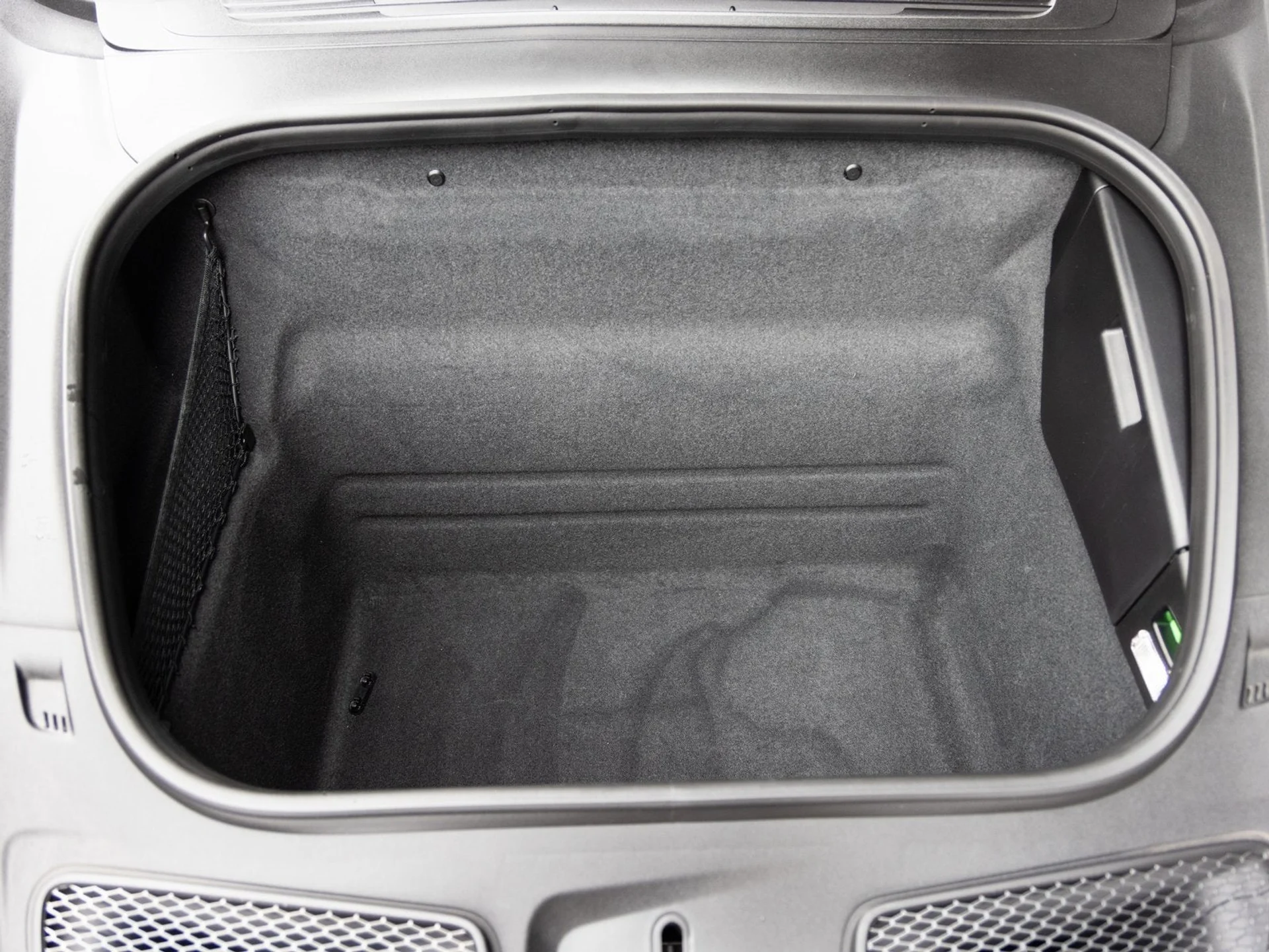 mph031_1000585333_32_6d065caaf0